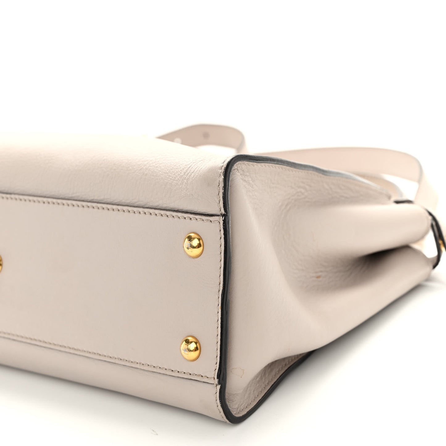 Vitello Seta Shiny Nappa Medium Peekaboo Iconic Satchel Grigio Polvere Magenta