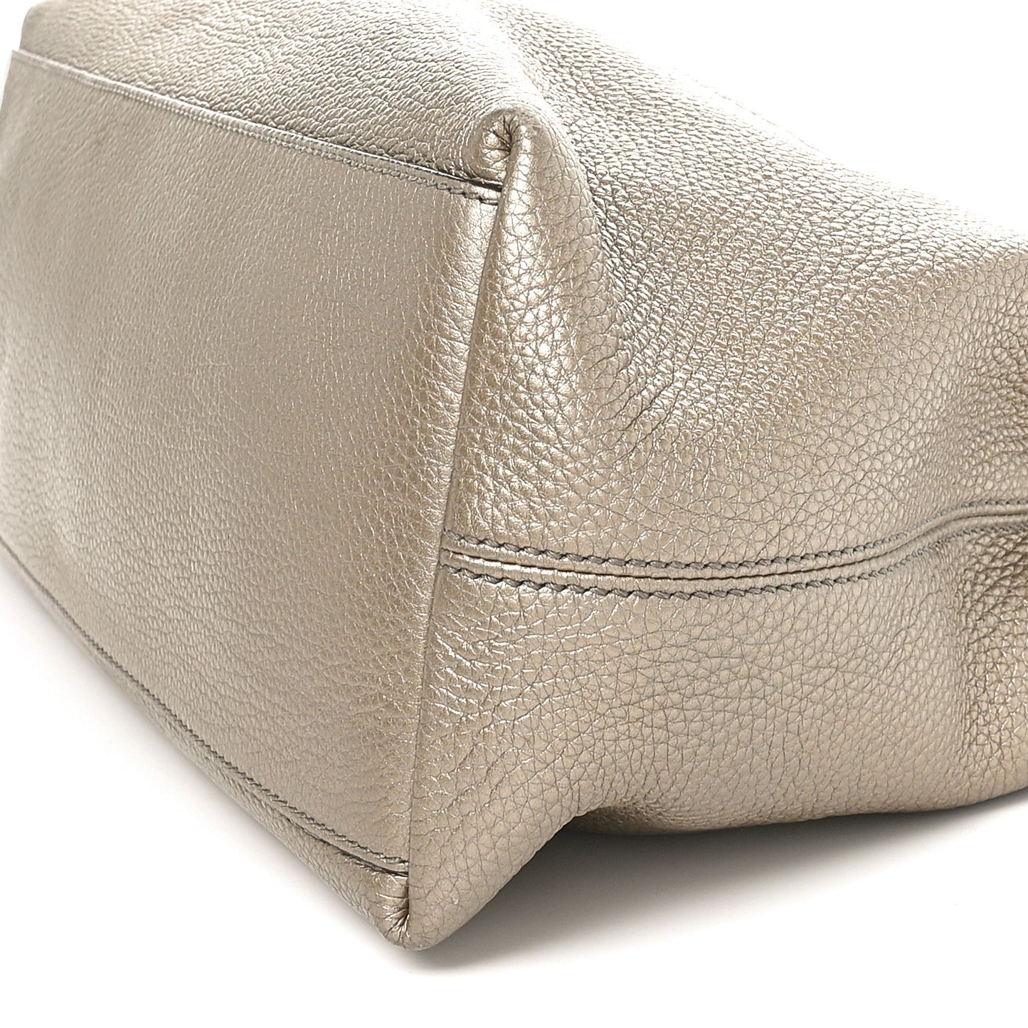 Metallic Pebbled Calfskin Medium Soho Chain Shoulder Bag Golden Beige