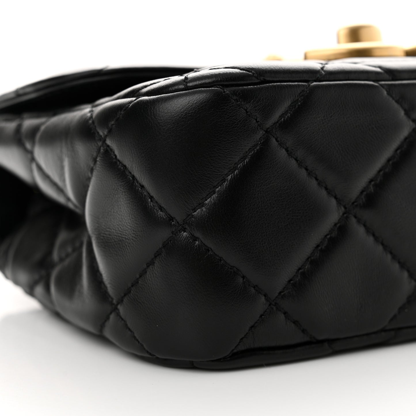 Shiny Lambskin Quilted Mini Maxi CC Flap Black