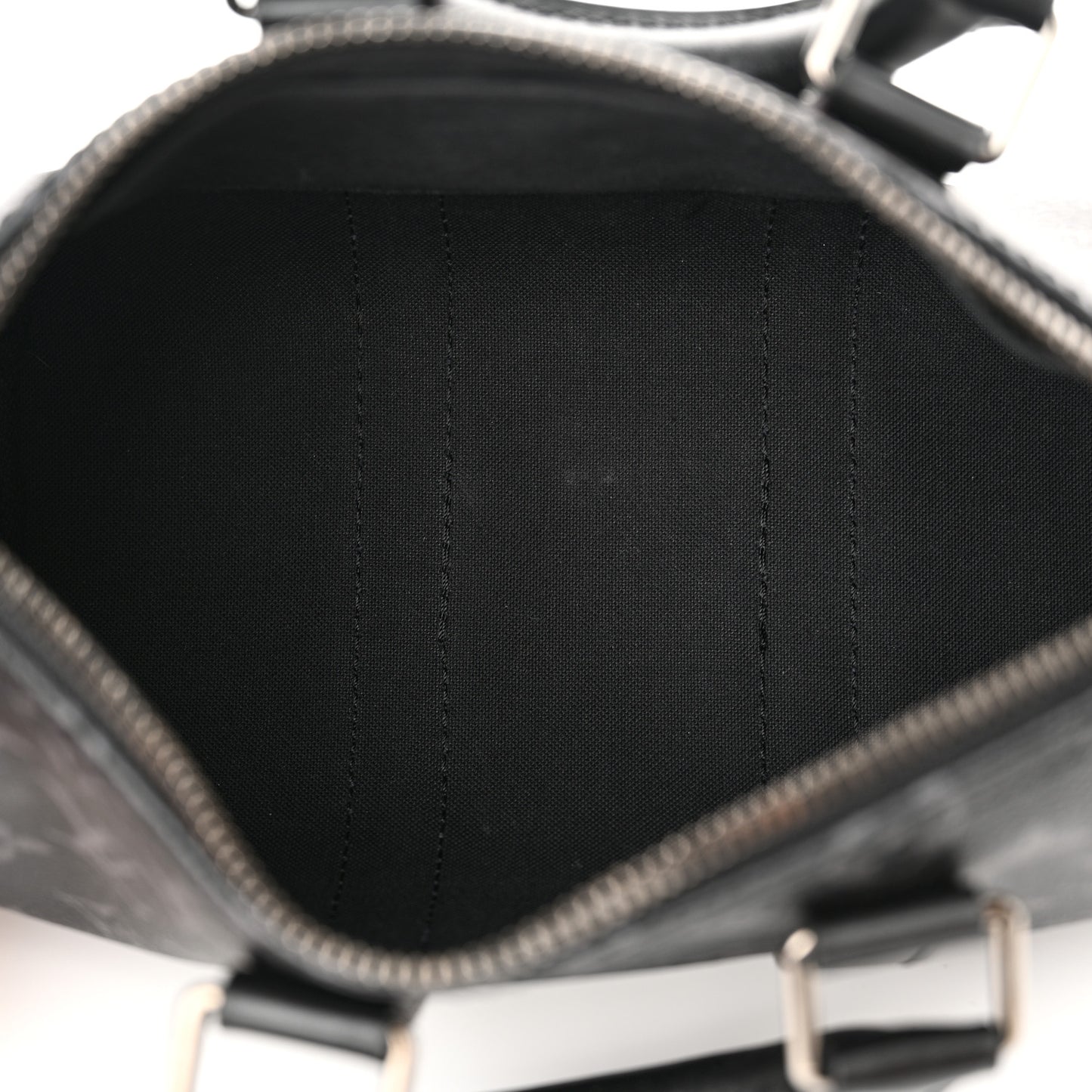 Reverse Monogram Eclipse Keepall Bandouliere 25