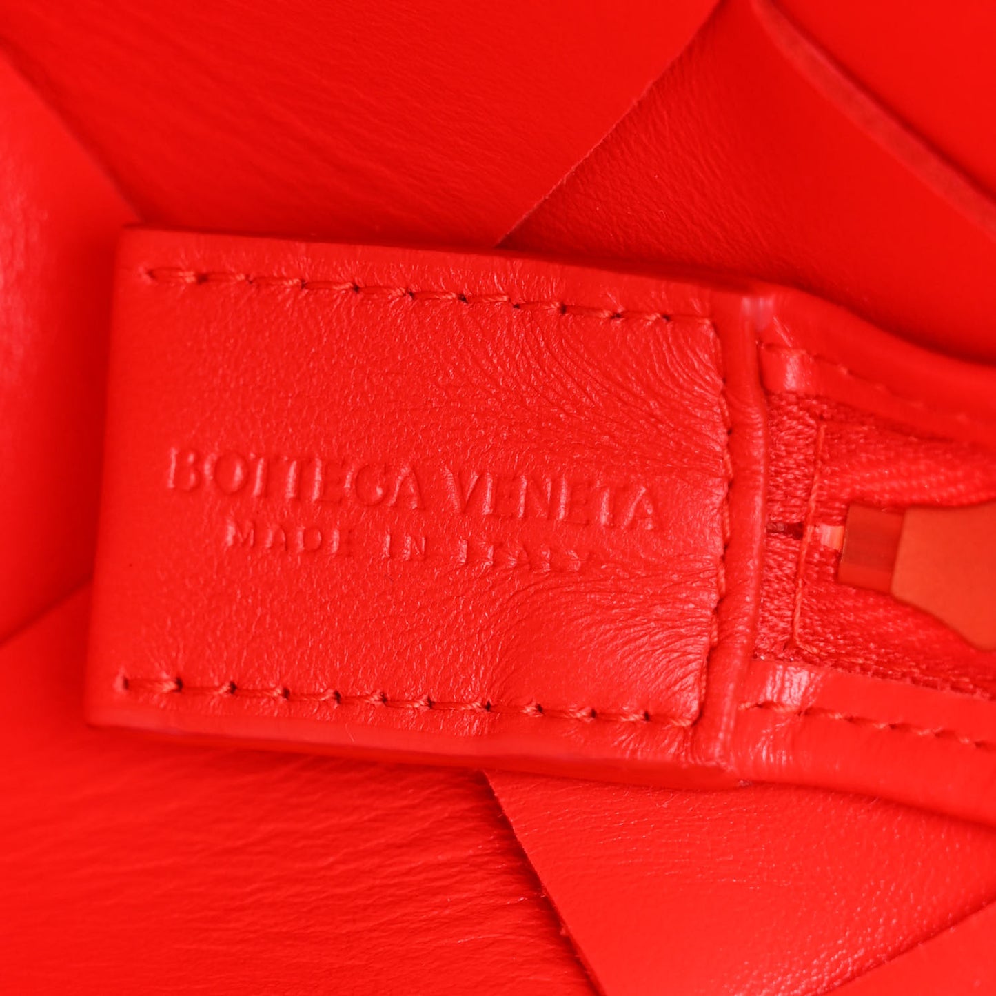 Lambskin Maxi Intrecciato Small Cassette Camera Bag Bright Red