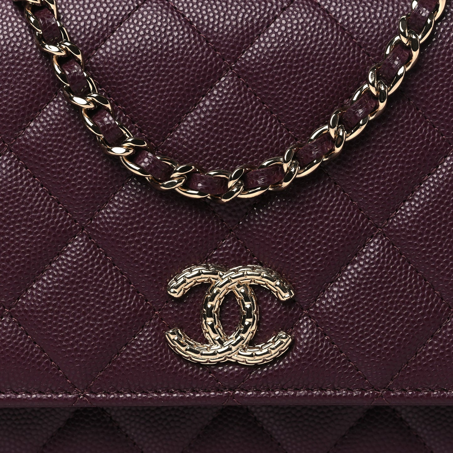 Caviar Quilted Chain Embossed CC Wallet On Chain WOC Burgundy