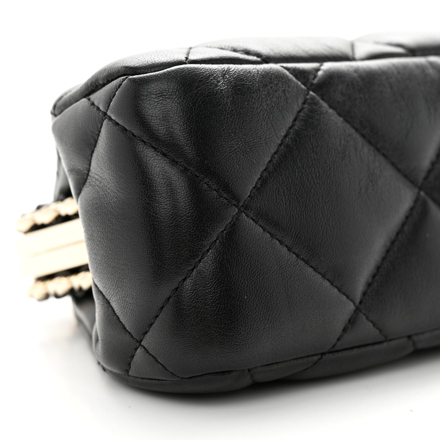 Lambskin Quilted CC Kisslock Clutch Black