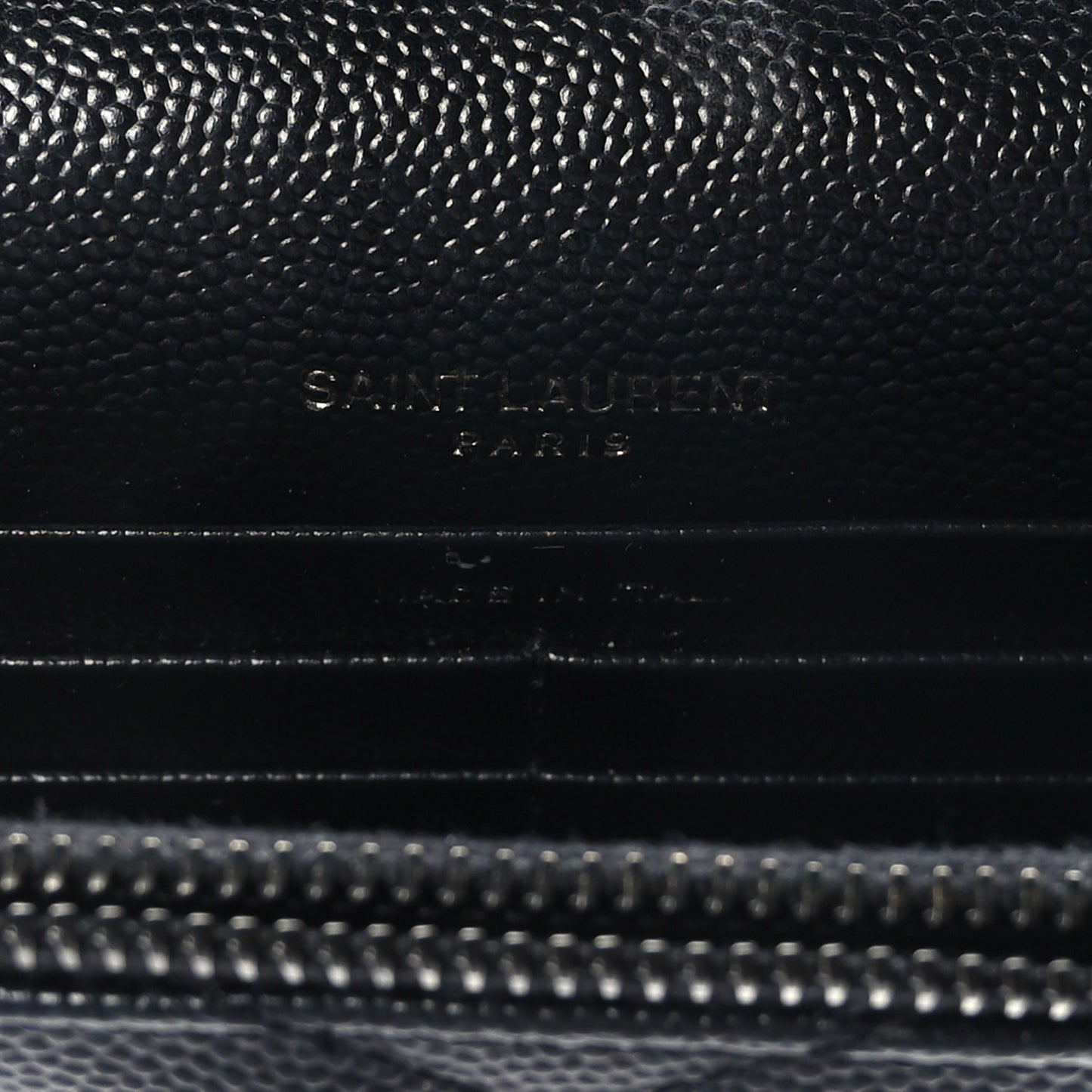Grain De Poudre Matelasse Chevron Monogram Monochrome Envelope Chain Wallet Black