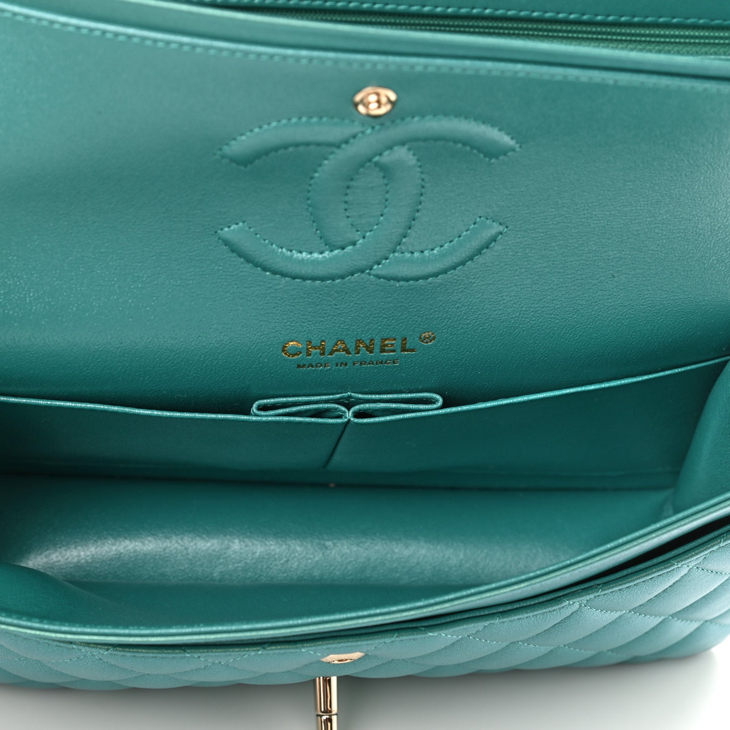 Iridescent Calfskin Quilted Medium Double Flap Green