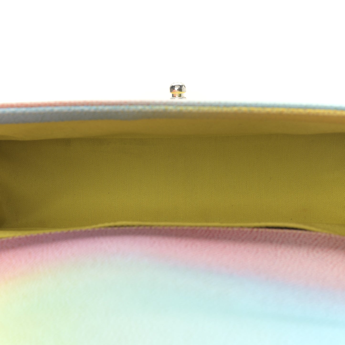 Caviar Quilted Medium Cuba Rainbow Boy Flap Multicolor