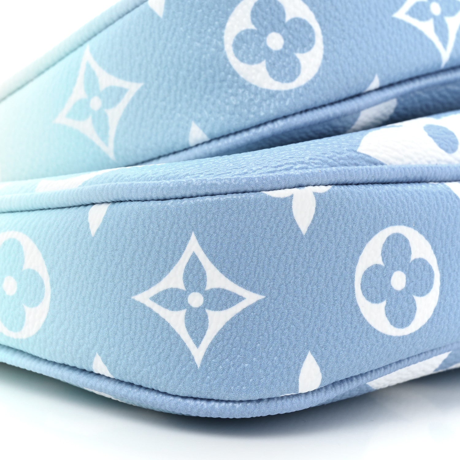 Louis Vuitton Monogram Giant By The Pool Multi Pochette Accessories Blue 10 of 12