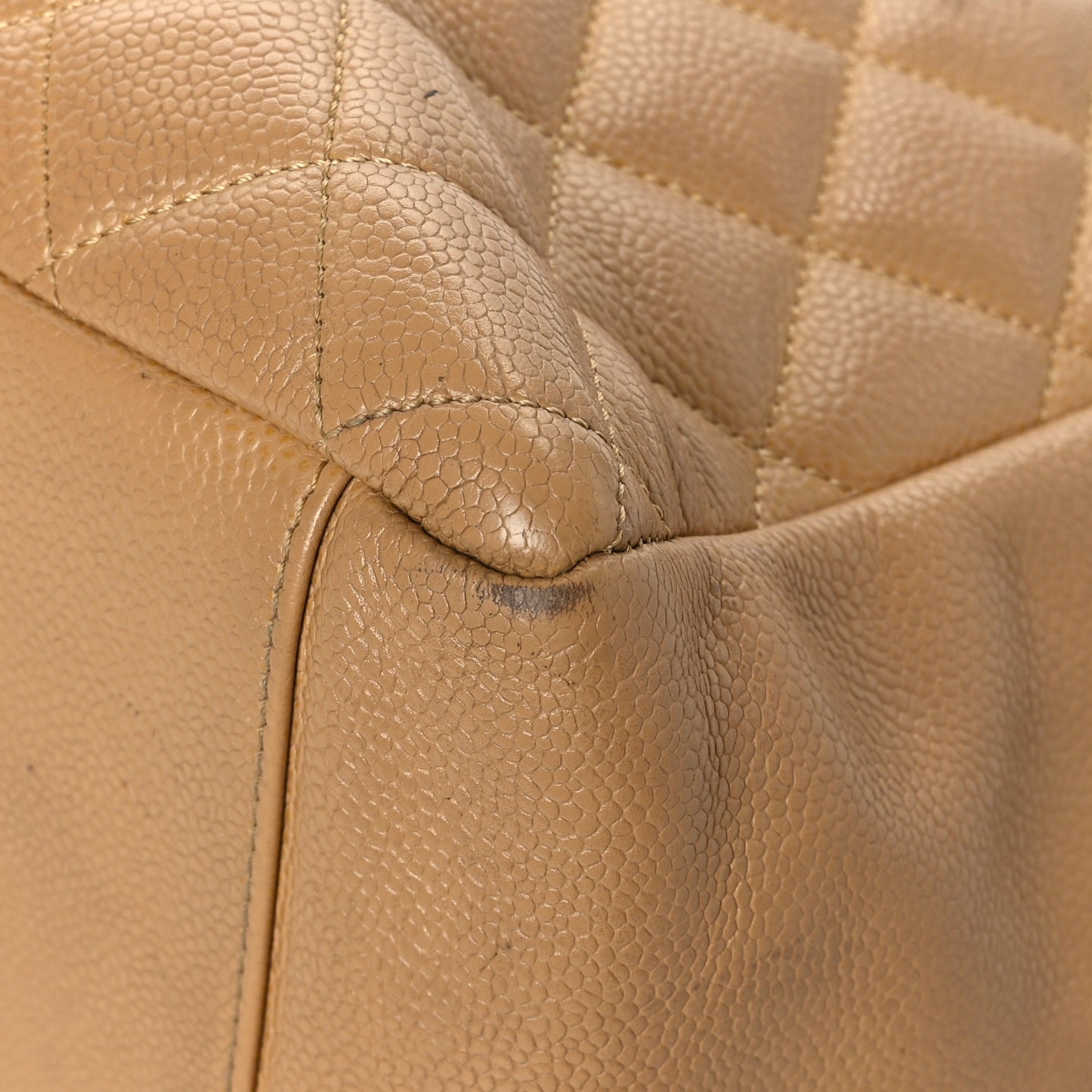 Caviar Quilted Grand Shopping Tote GST Beige Clair