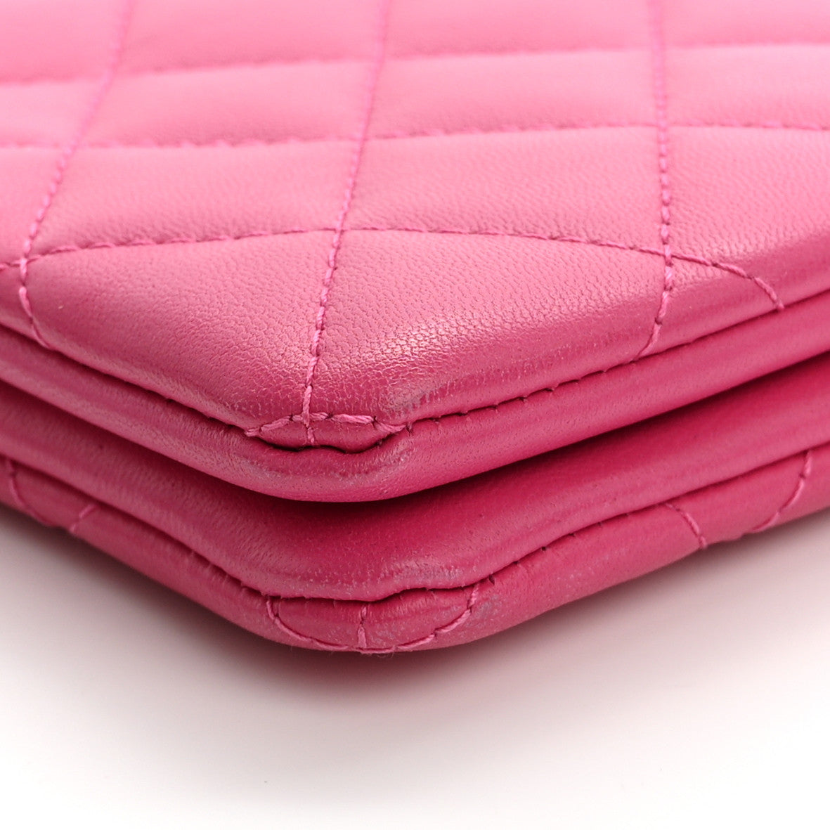 Lambskin Quilted Enamel Zipped Clutch Pink