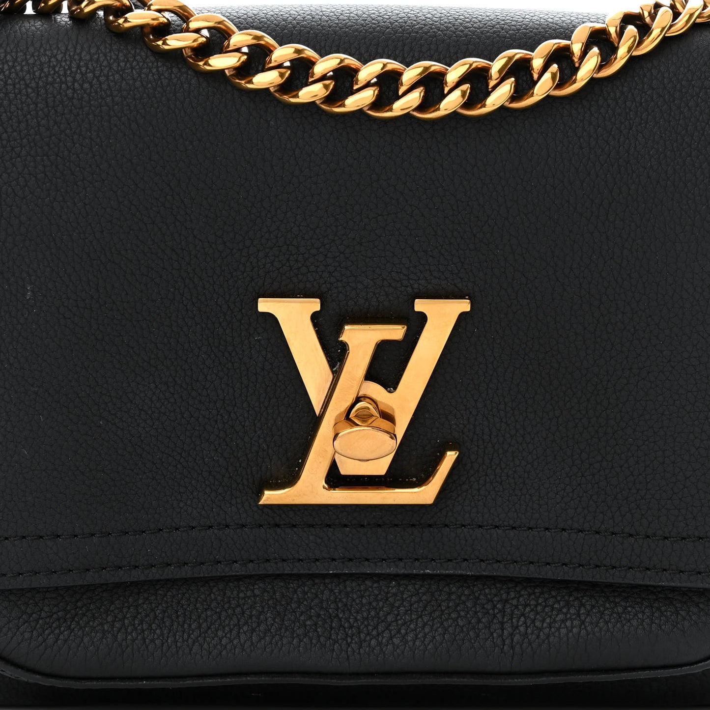 Grained Calfskin Lockme Chain Bag PM Black