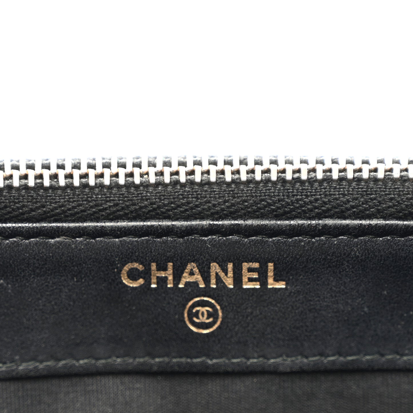 Caviar Quilted CC Filigree Clutch With Chain Black