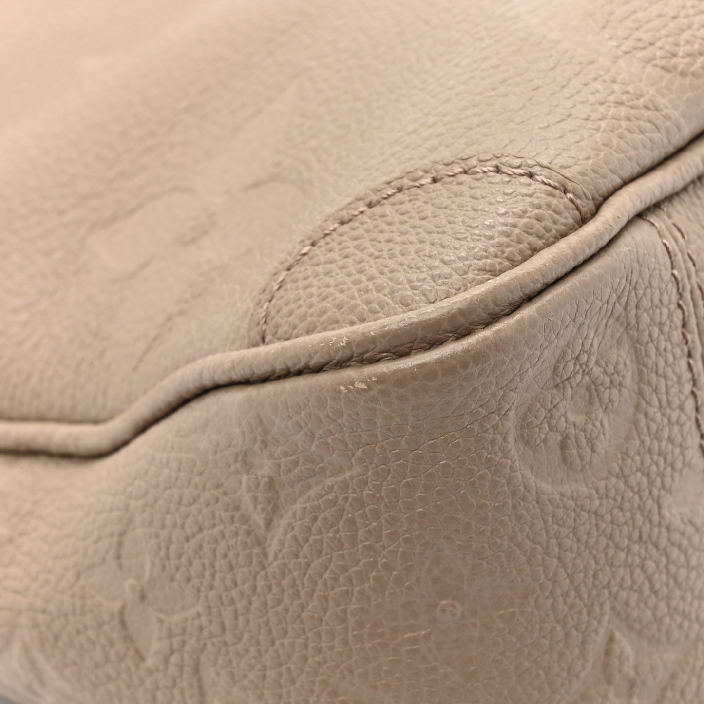 Empreinte Monogram Giant Trianon MM Tourterelle