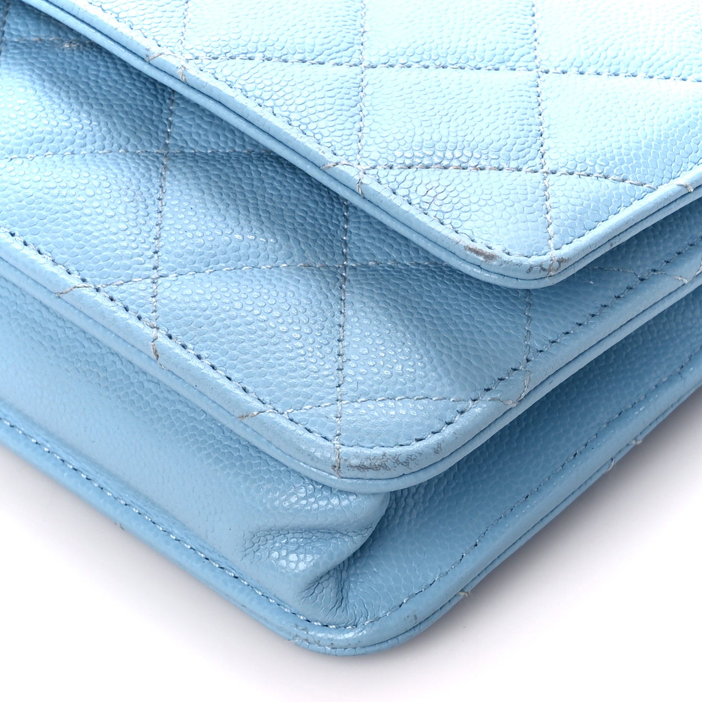 Caviar Quilted Wallet on Chain WOC Light Blue