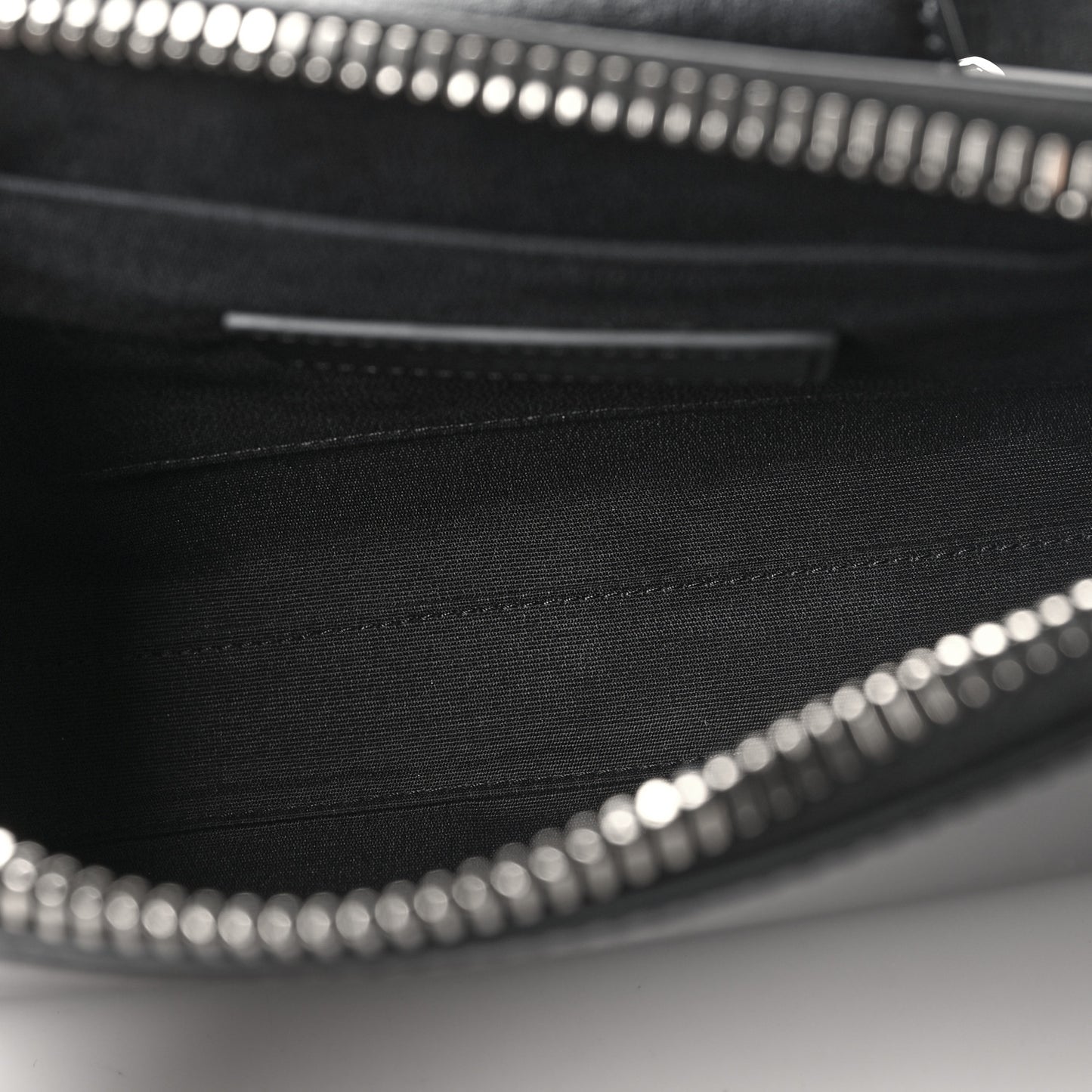 Box Calfskin Antigona U Crossbody Bag Black