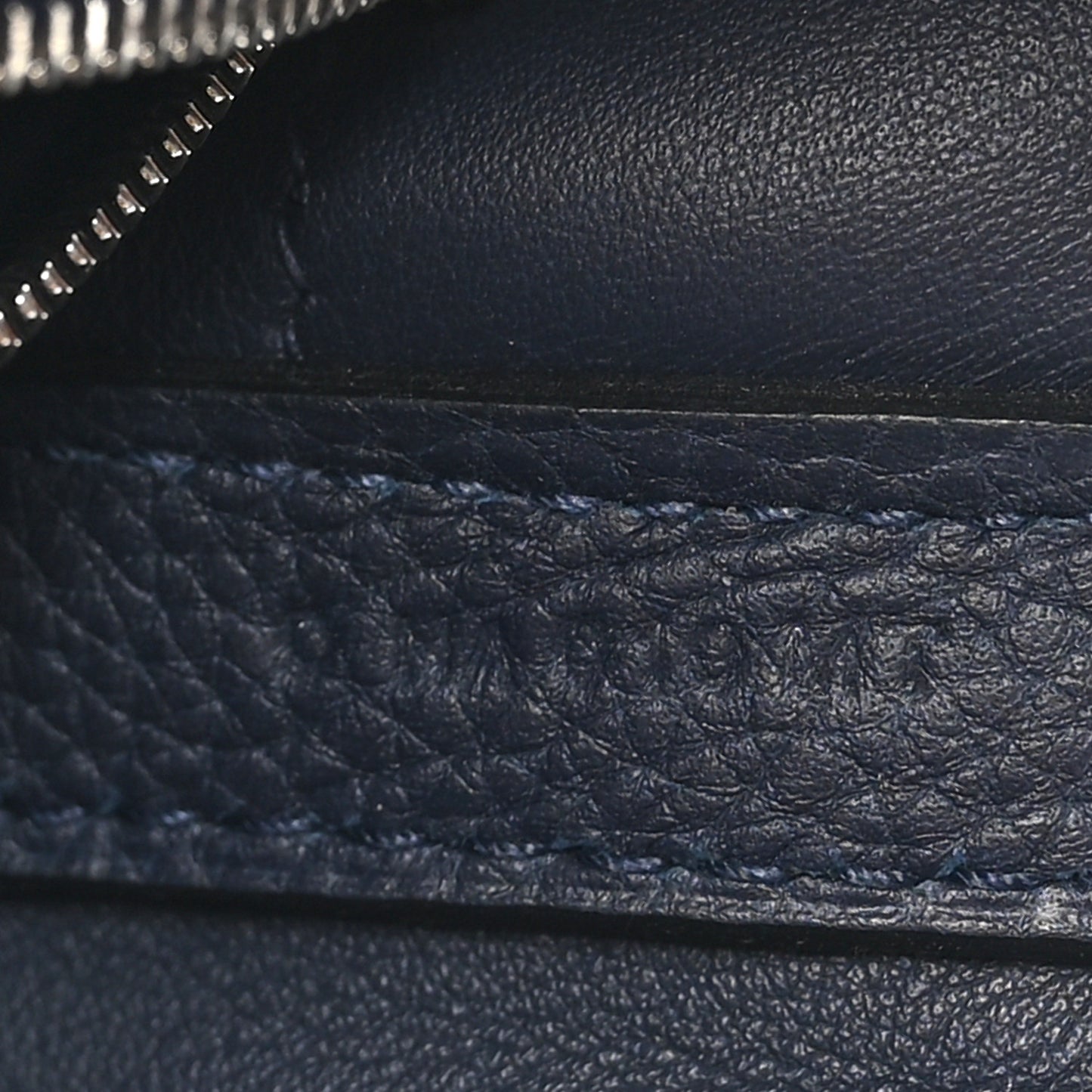 Togo Swift 24/24 35 Bleu Nuit Black