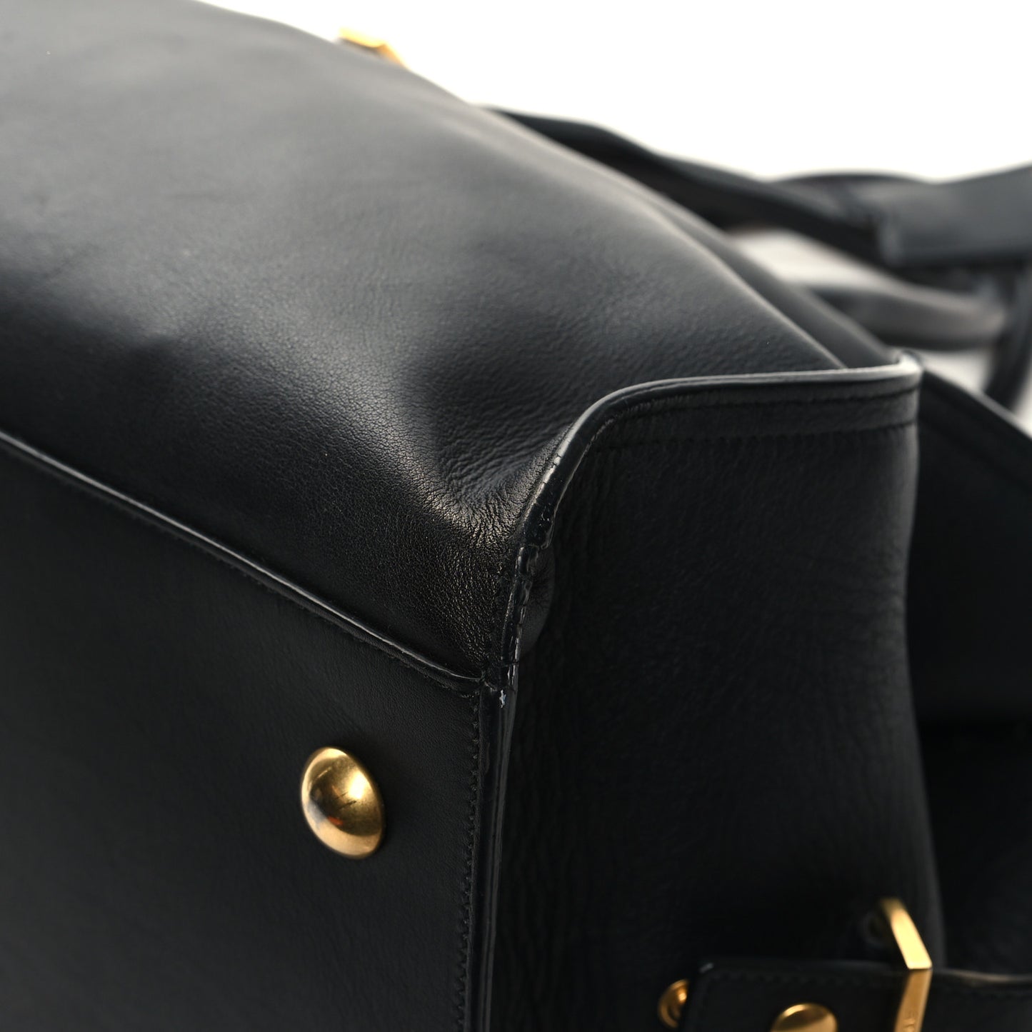 Calfskin Medium Classic Y Cabas Black