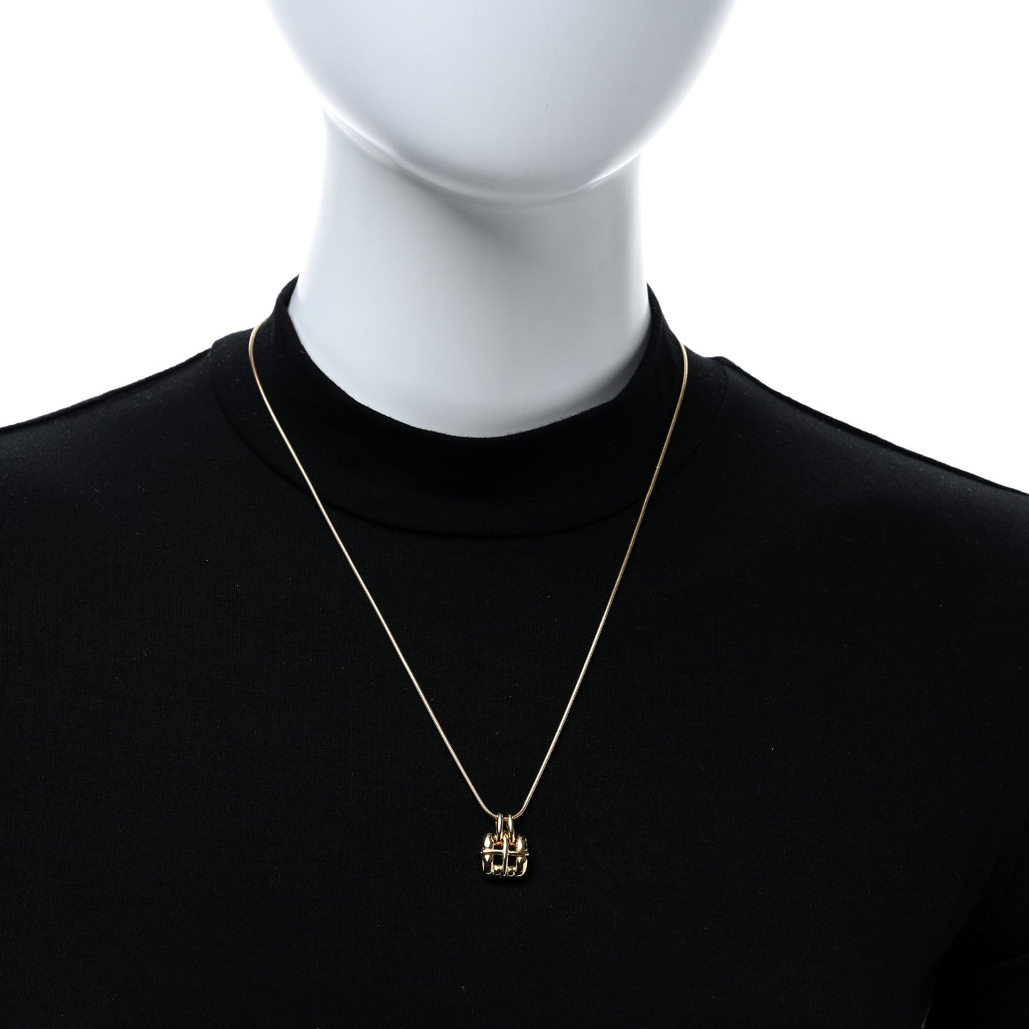 18K Yellow Gold Biscayne Pendant Necklace