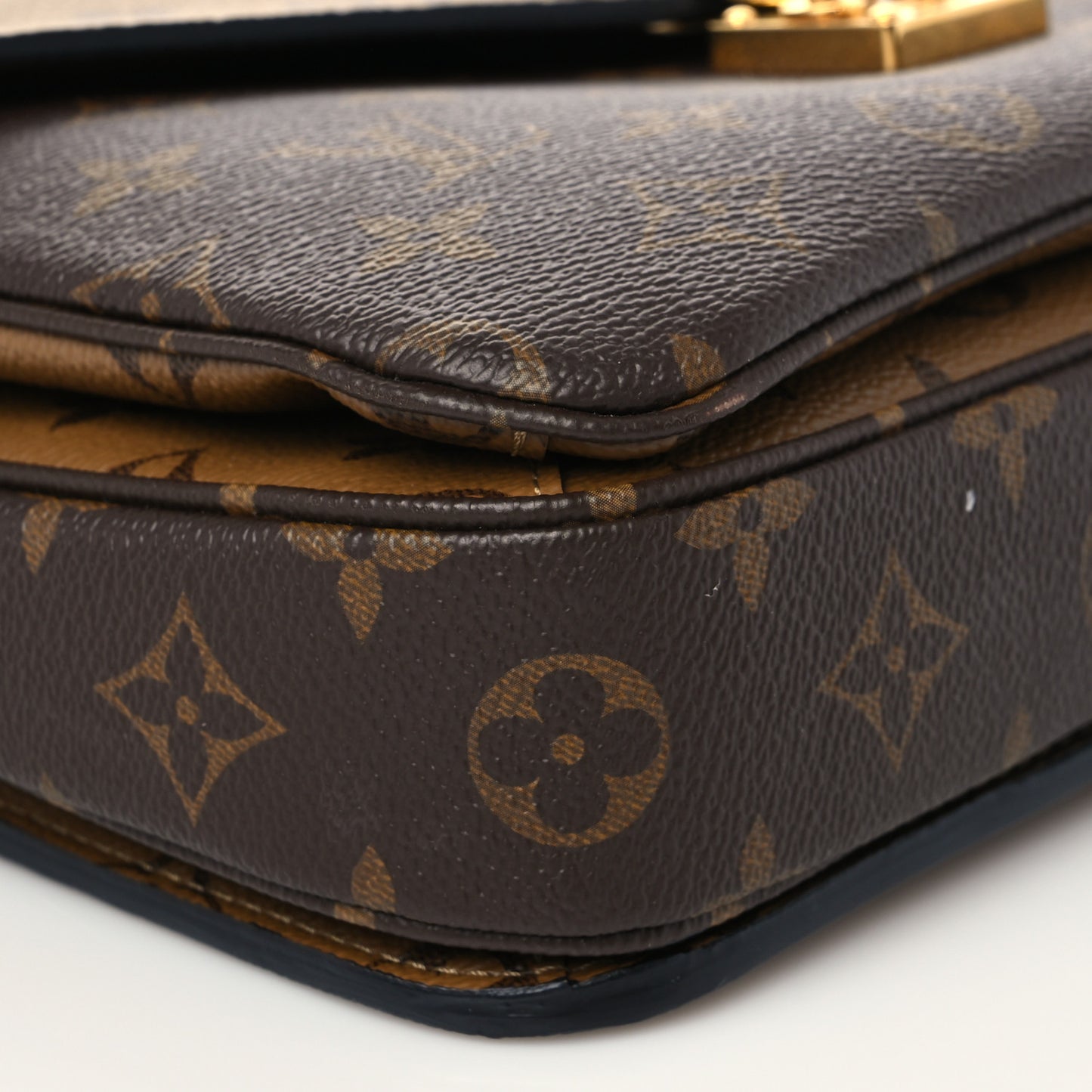Reverse Monogram Pochette Metis