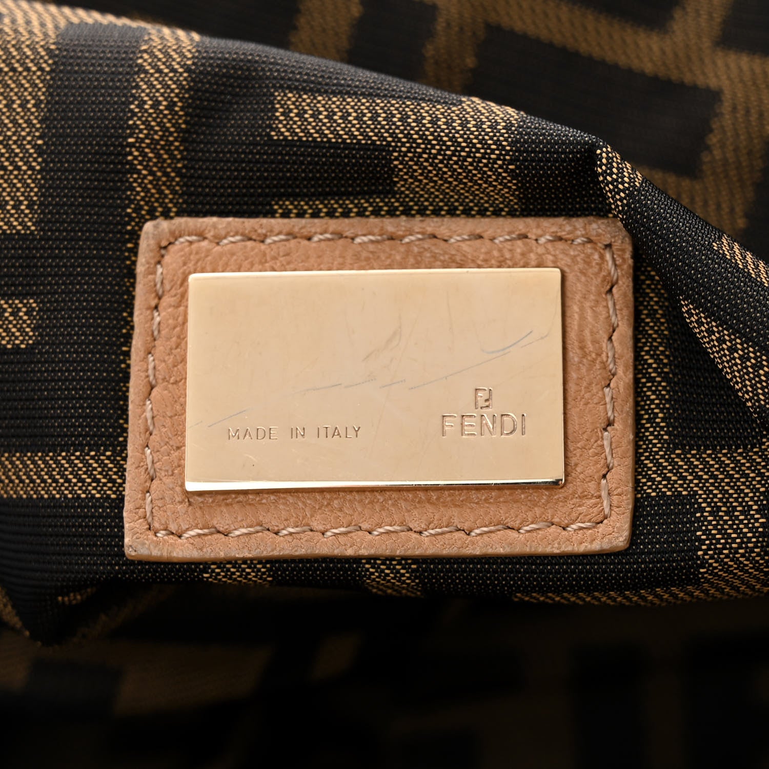 Fendi Nappa Pleated Nuvolata Spy Bone 6 of 16
