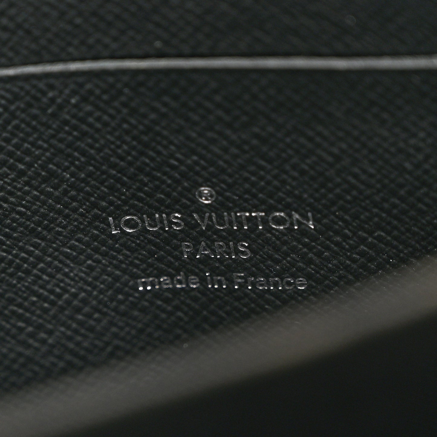 Damier Graphite Alpha Wearable Wallet