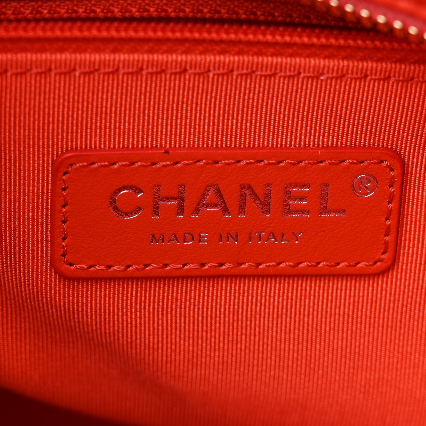 Aged Calfskin Quilted Medium Gabrielle Hobo Red