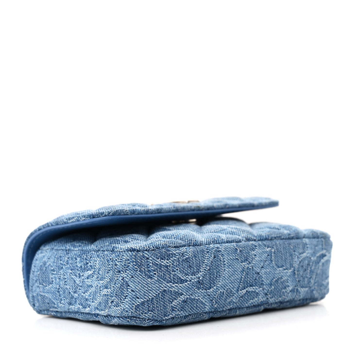 Denim Quilted Camellia Sweetheart Clutch With Chain Blue
