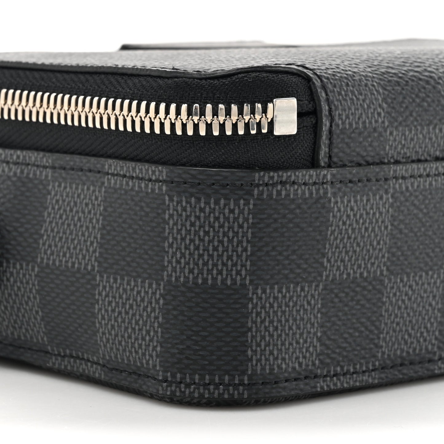 Damier Graphite Alpha Wearable Wallet