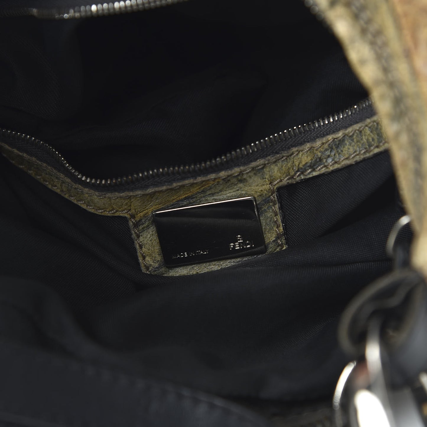 Distressed Calfskin Printed Small Oyster Multicolor
