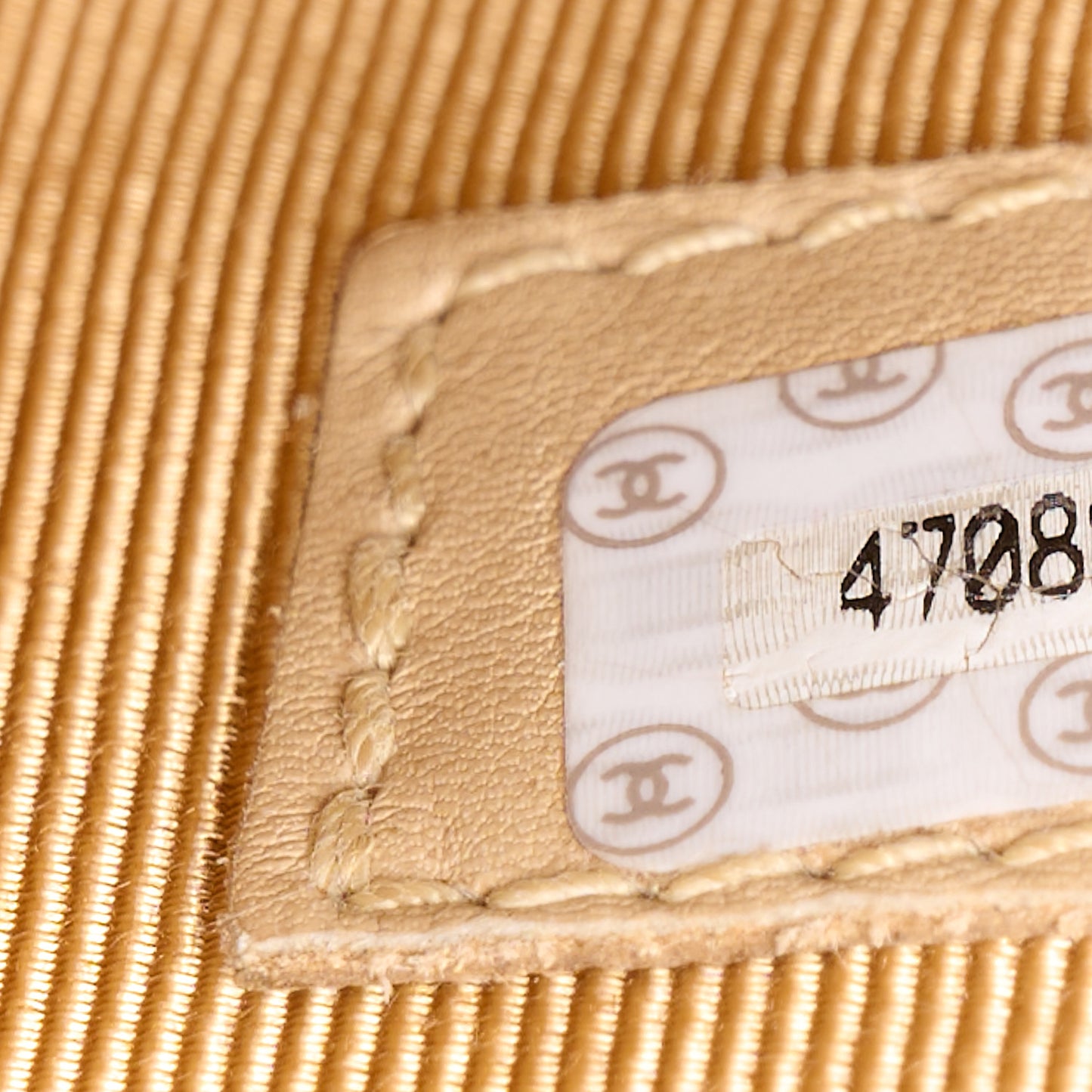 Caviar CC Tote Beige