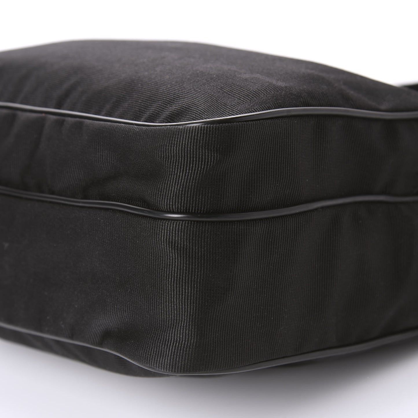 Nylon Vitello Messenger Bag Black