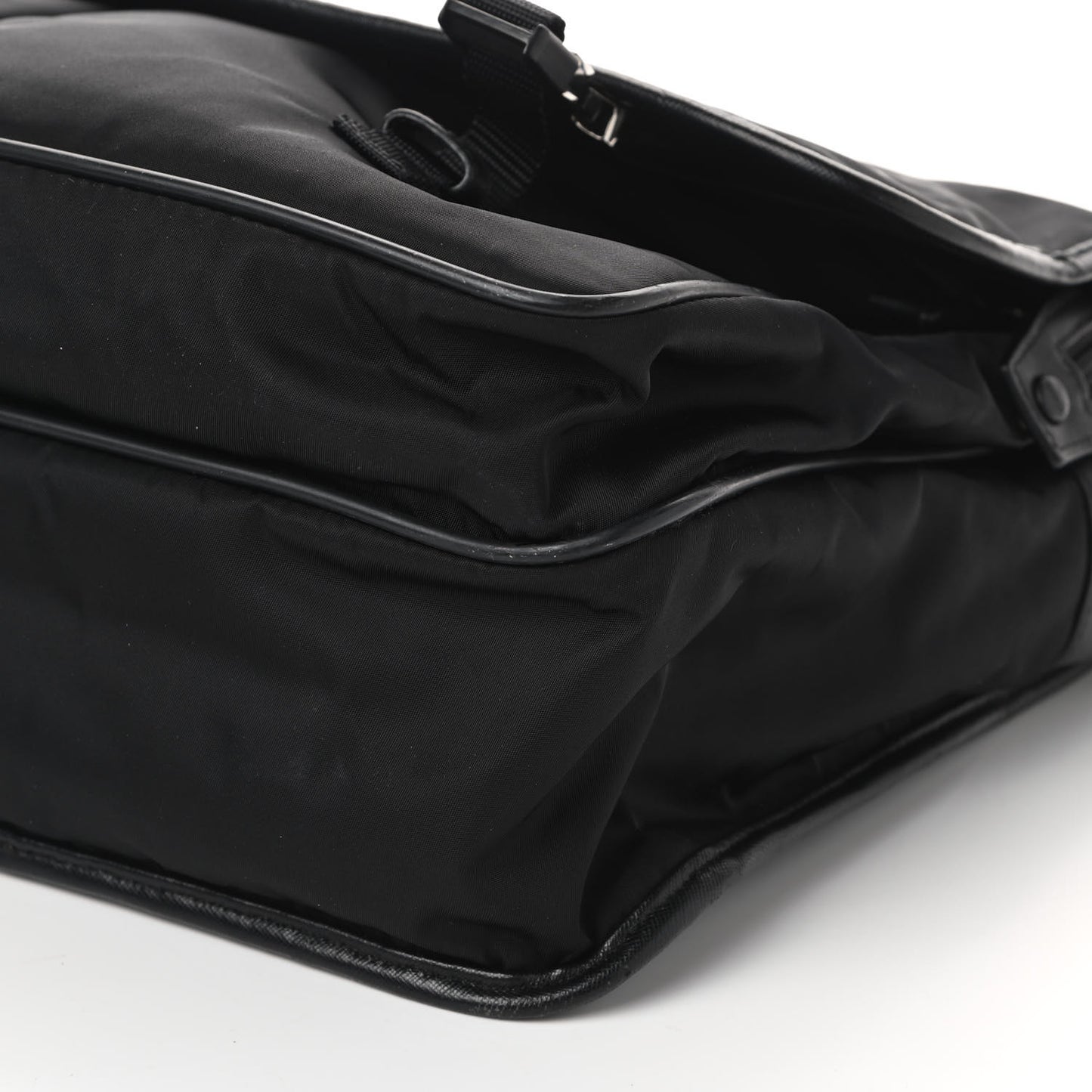Tessuto Nylon Saffiano Logo Messenger Bag Black
