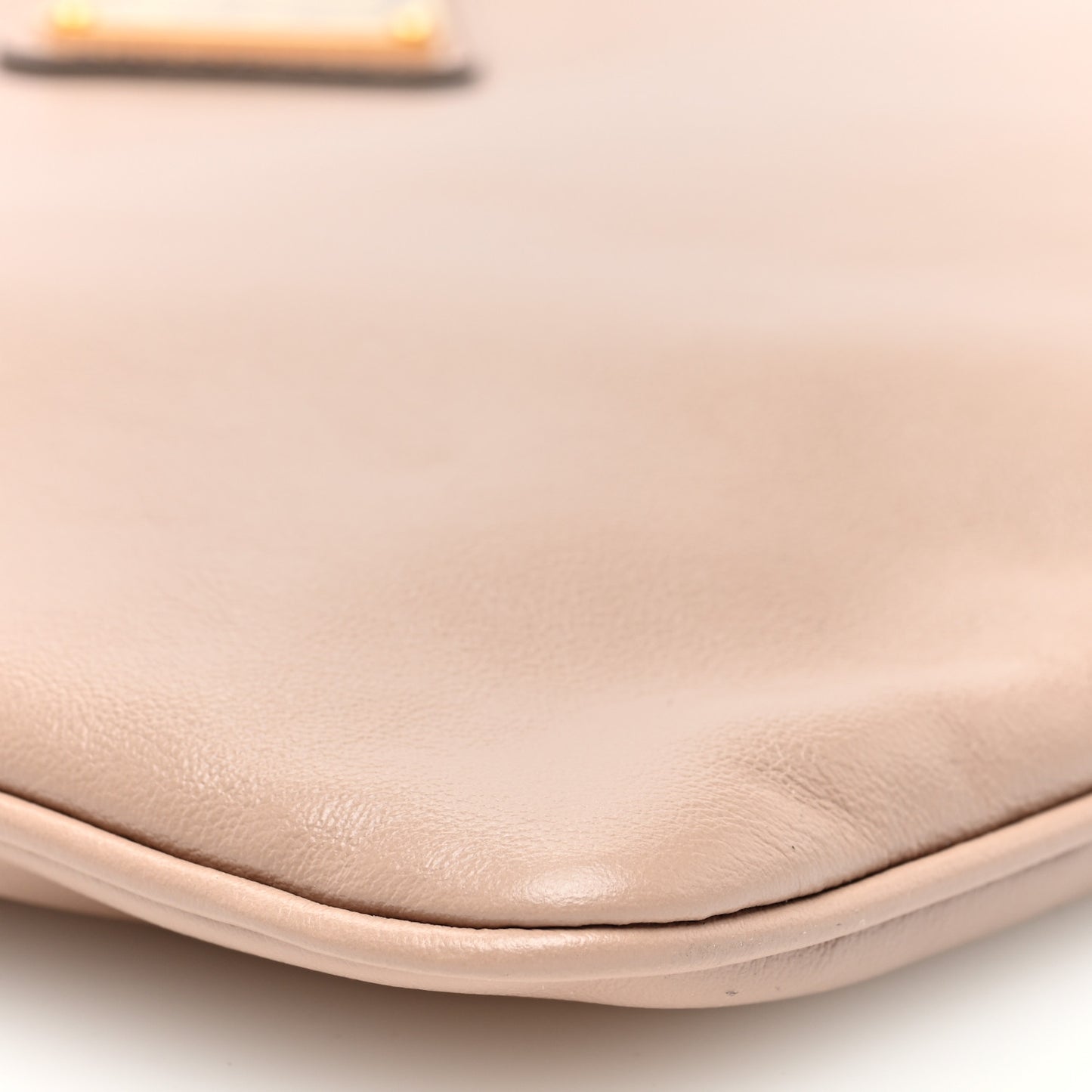 Light Calfskin Triangle Crossbody Cipria