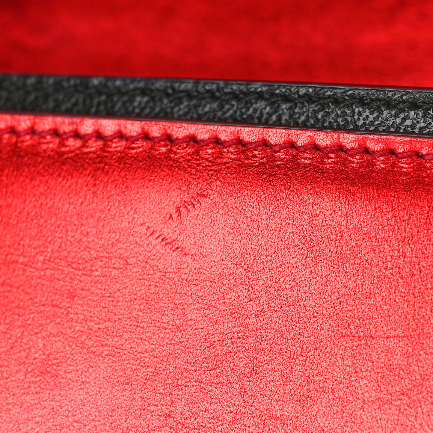 Metallic Vitello Saffiano Cahier Bag Red Black