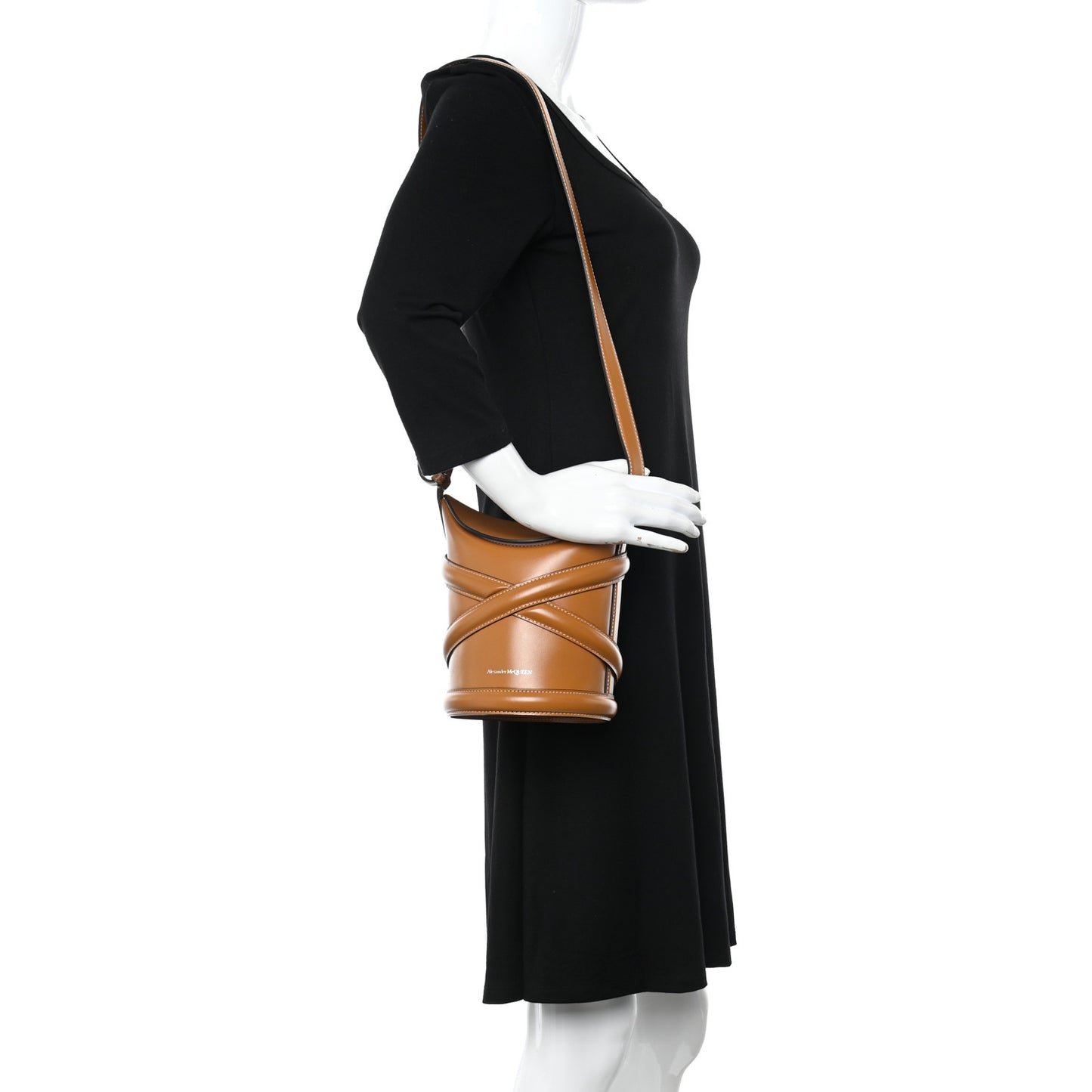 Calfskin The Curve Small Shoulder Bag Tan