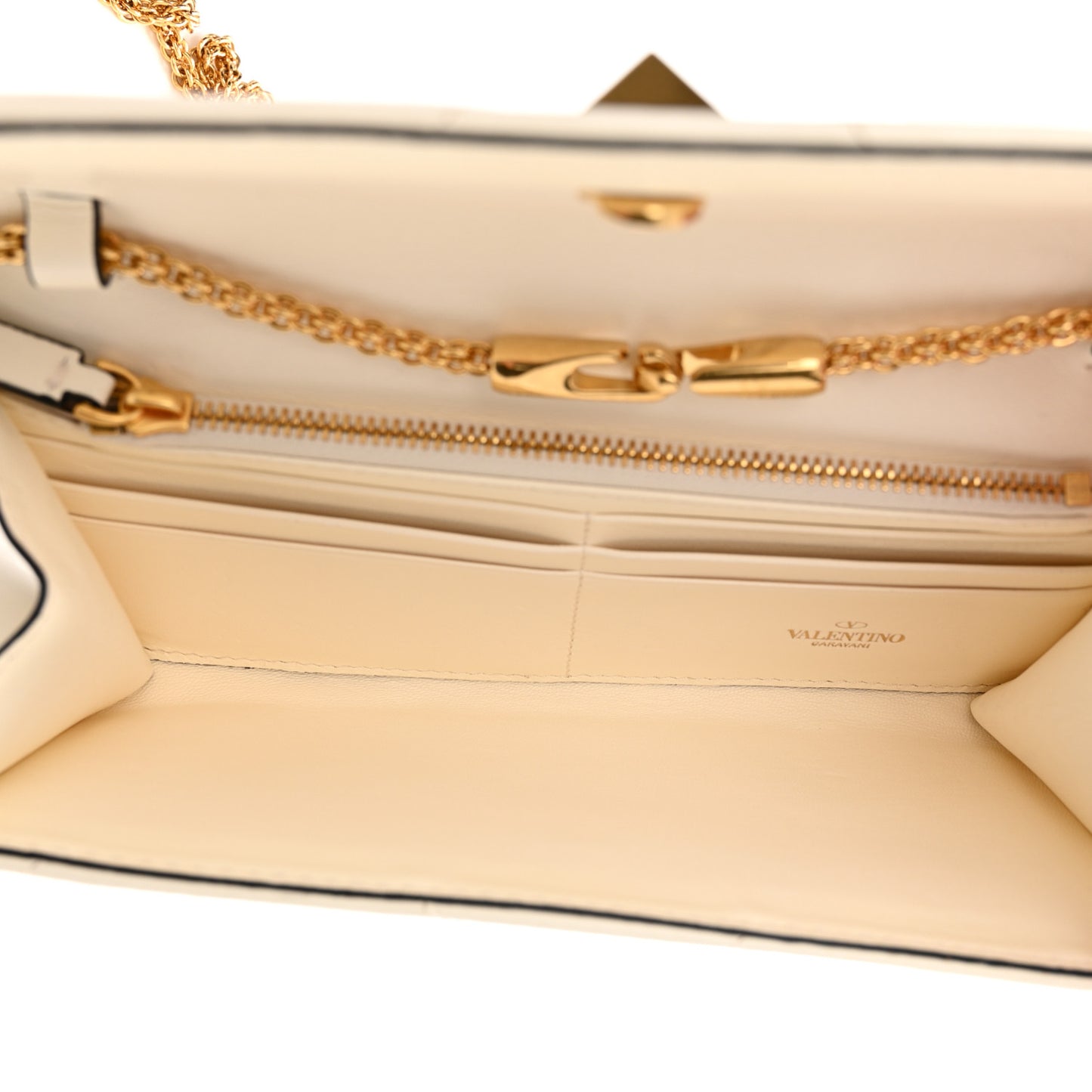 Nappa Roman Stud Wallet on Chain Ivory