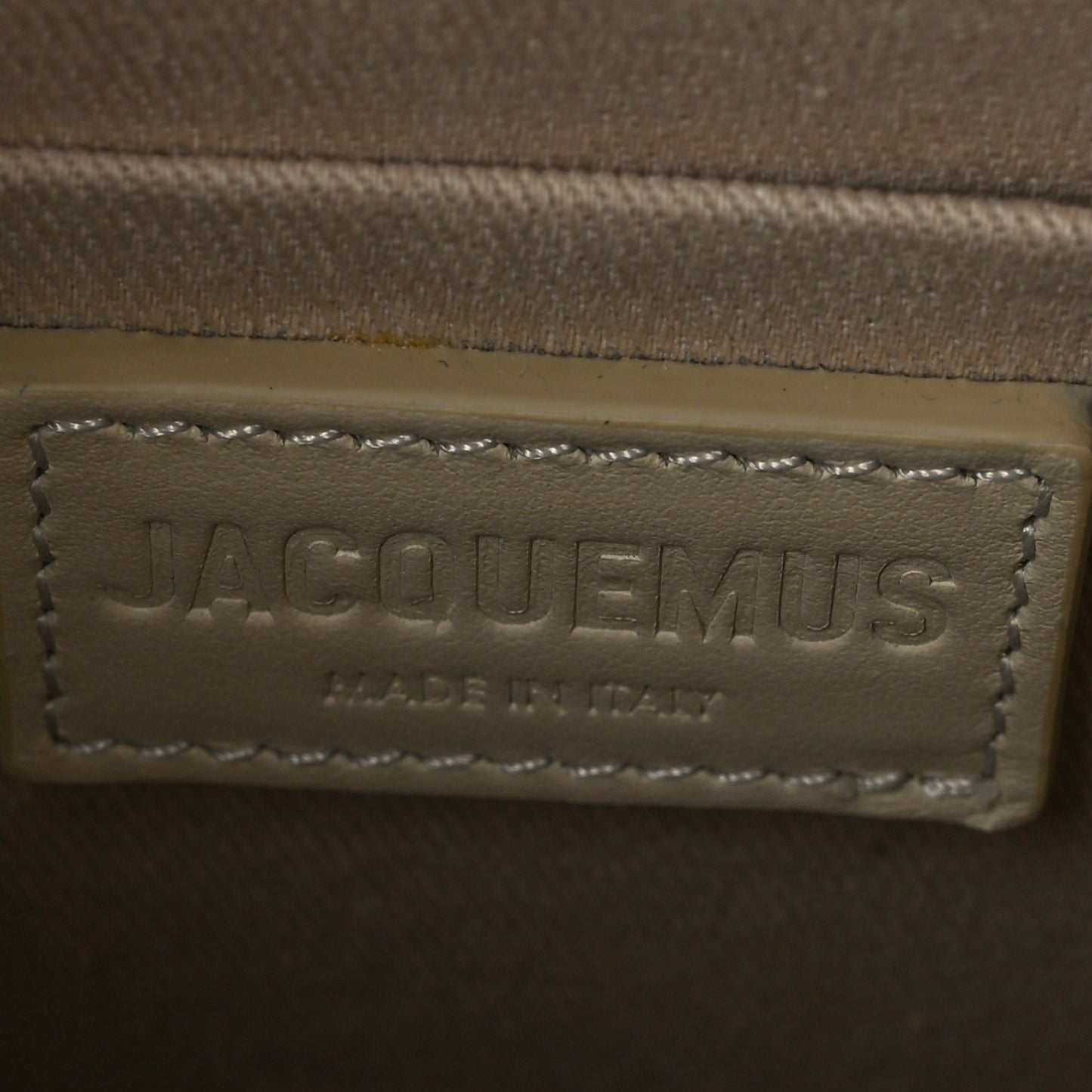 Smooth Calfskin Le Grand Chiquito Ivory