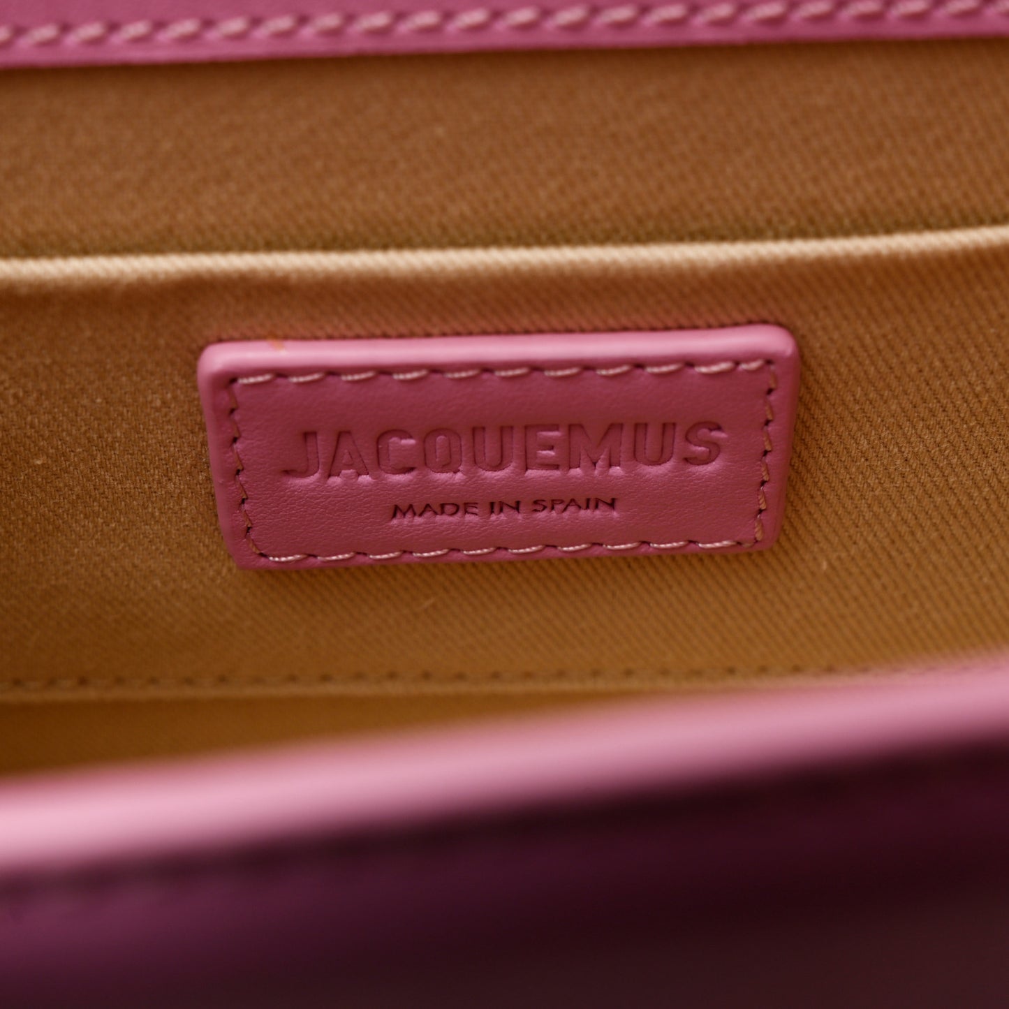 Smooth Calfskin Le Chiquito Noeud Light Pink