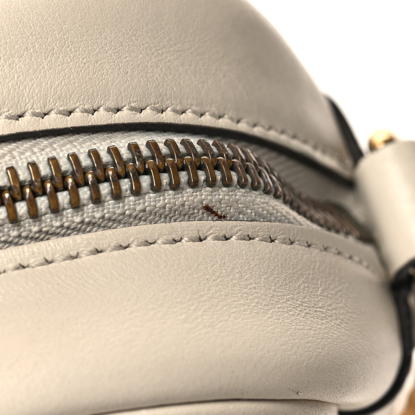 Calfskin Matelasse Mini GG Marmont Chain Shoulder Bag White
