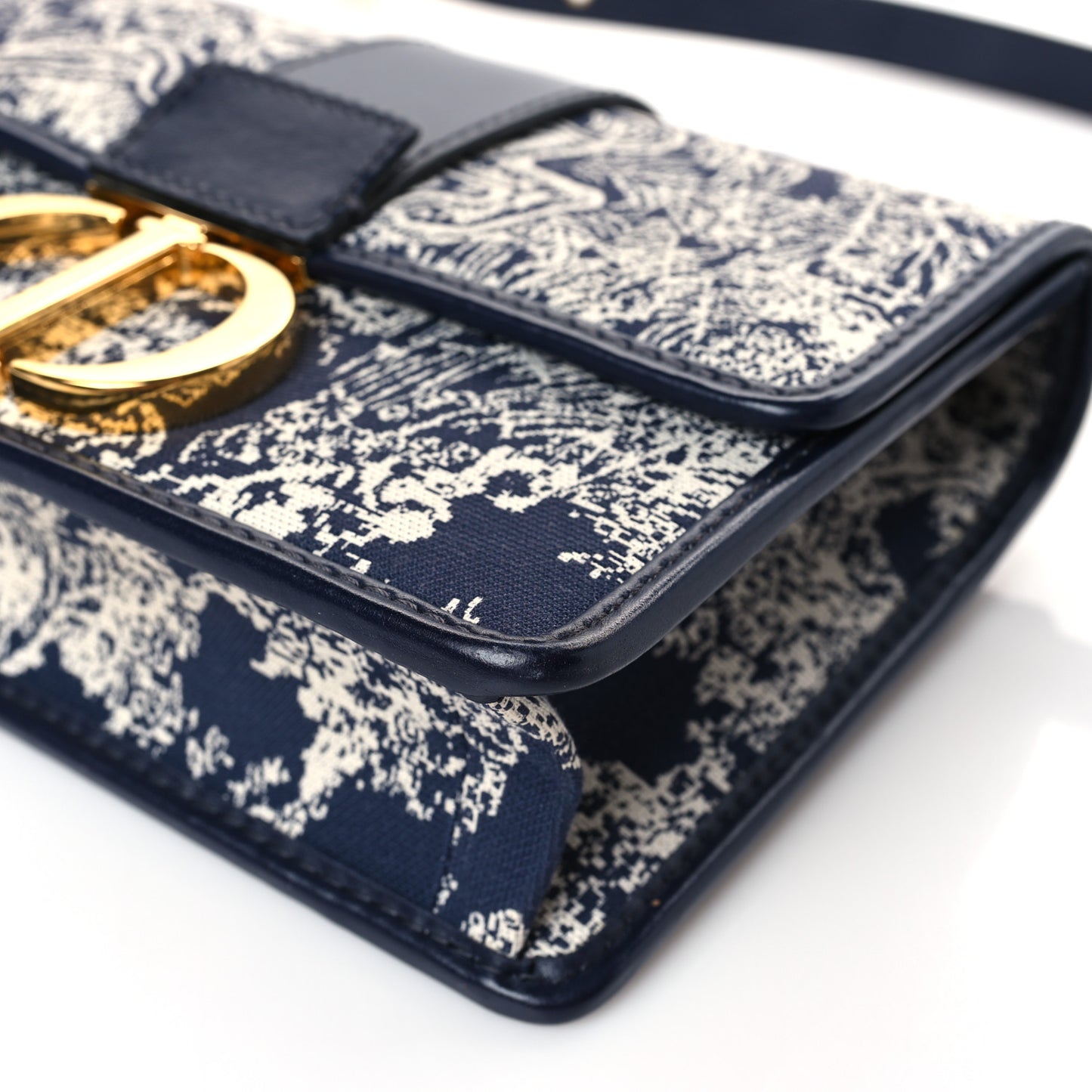 Toile de Jouy Reverse Jacquard 30 Montaigne Flap Bag Blue