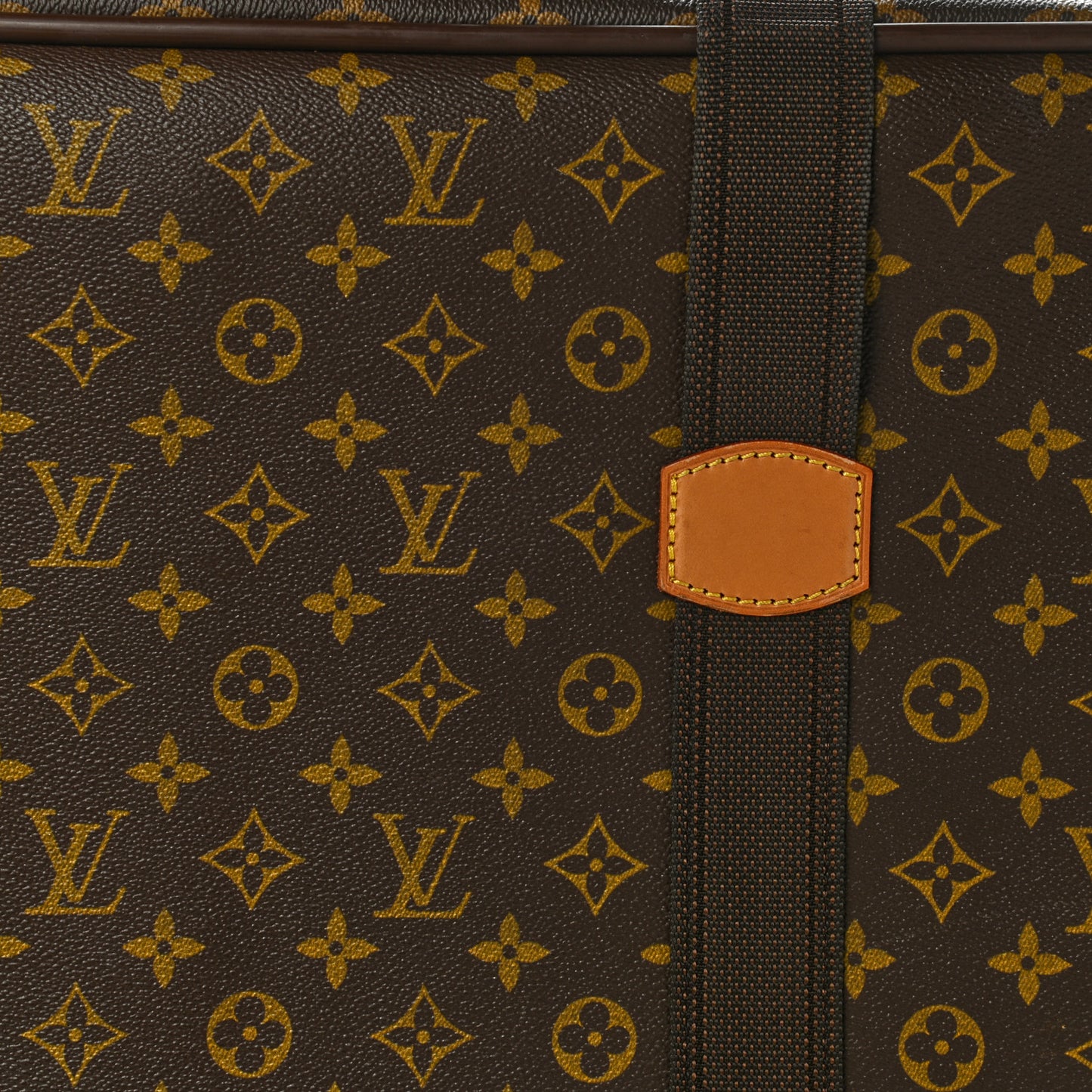 Monogram Satellite 65