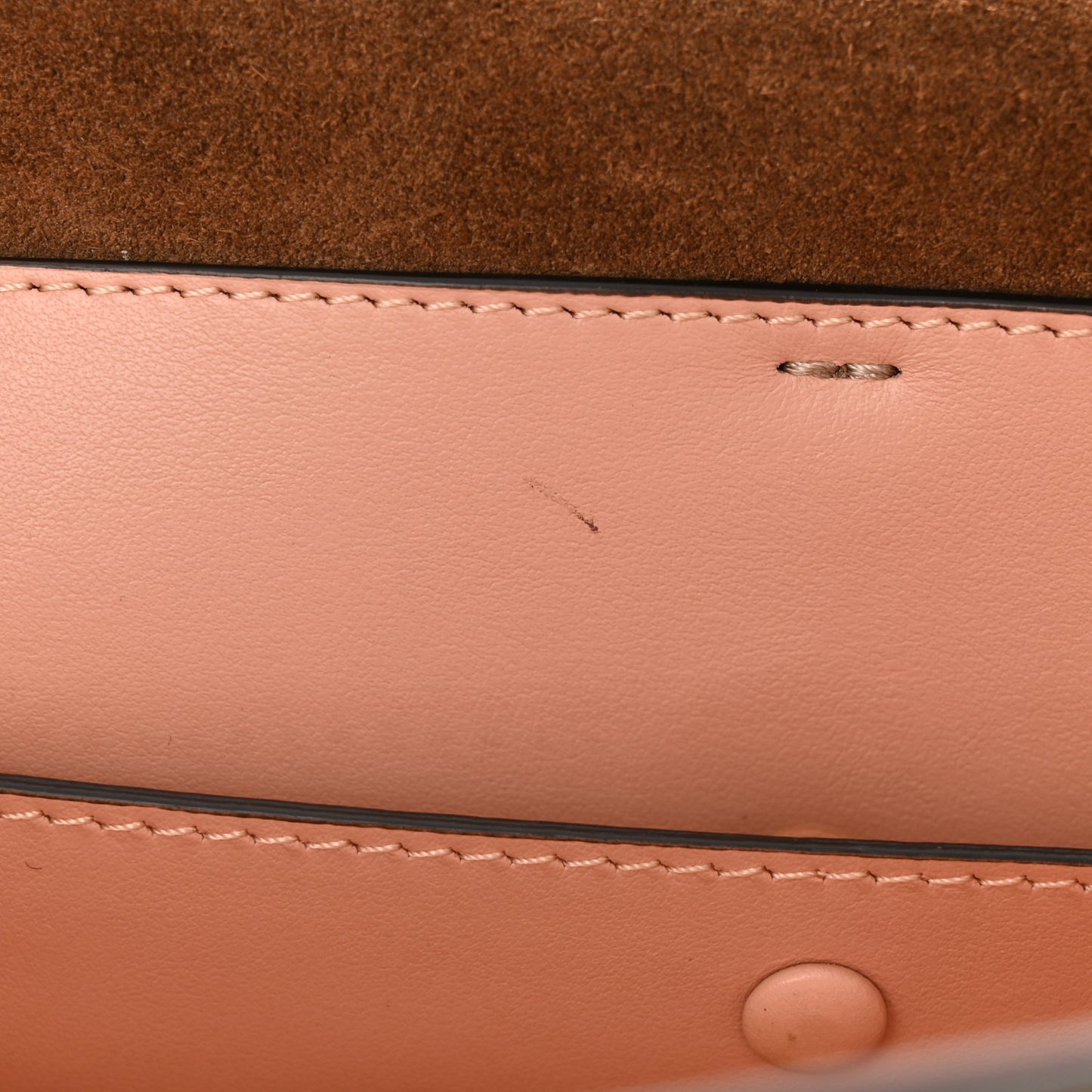 Vitello Grace Matte F is Fendi Kan U Shoulder Bag Nuvola