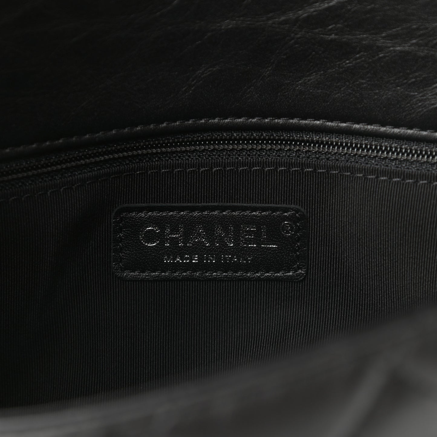 Crumpled Calfskin Medium Chain All Over Flap Black