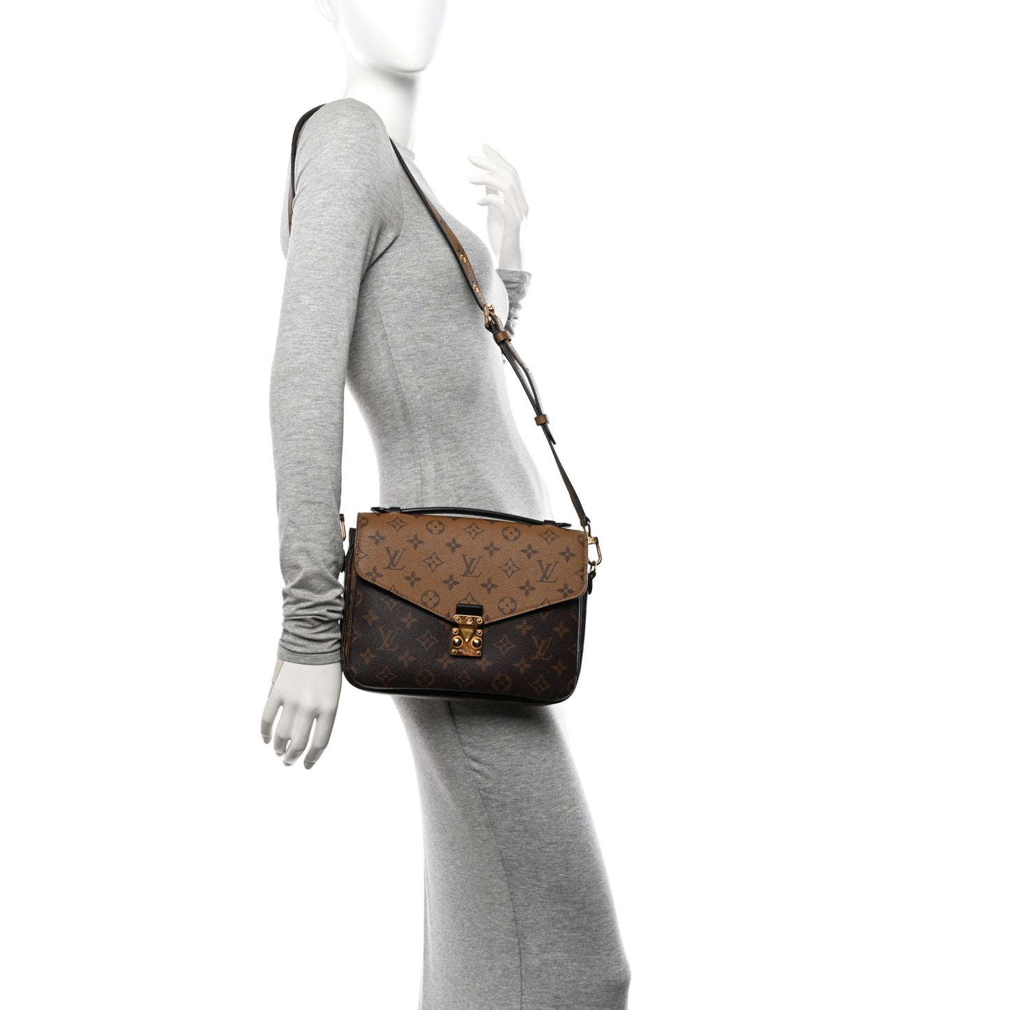 Reverse Monogram Pochette Metis
