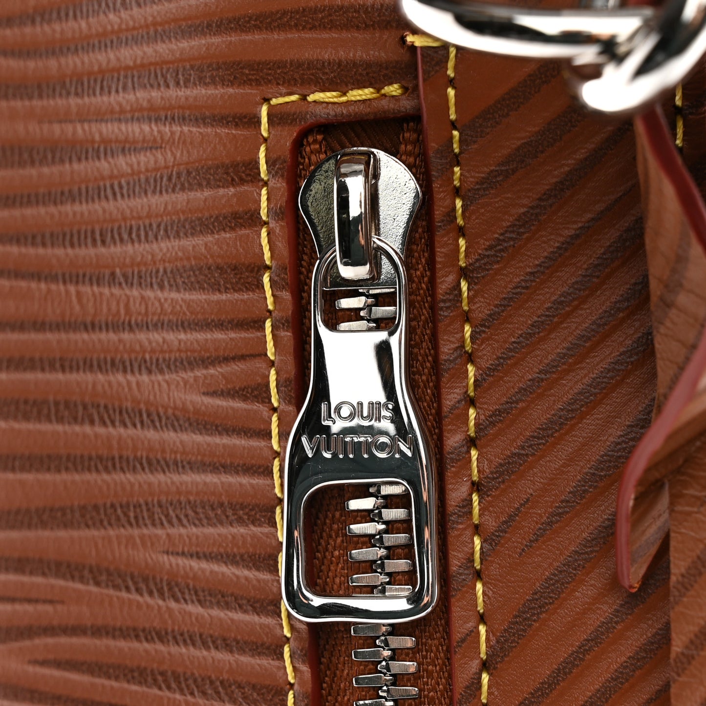 Epi Maxi Noe Sling Cognac