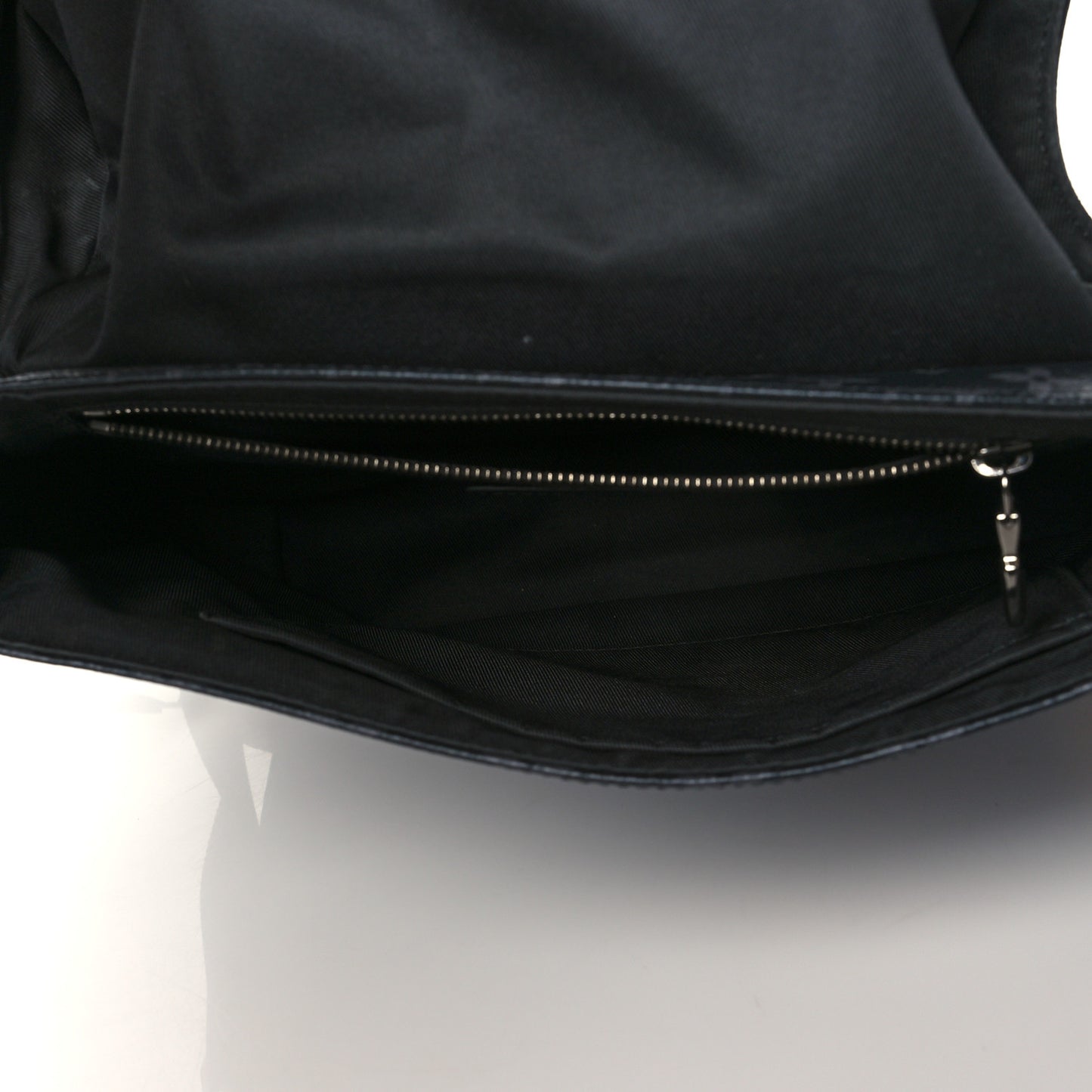 Monogram Eclipse Voyager PM Messenger