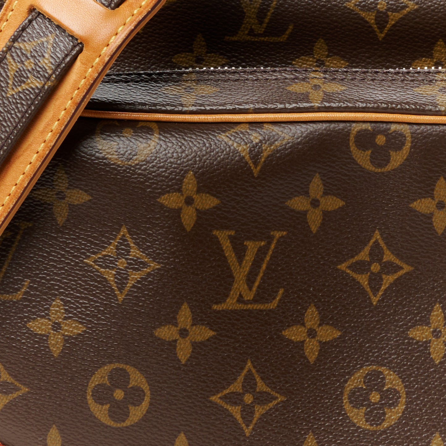 Monogram Nil 28