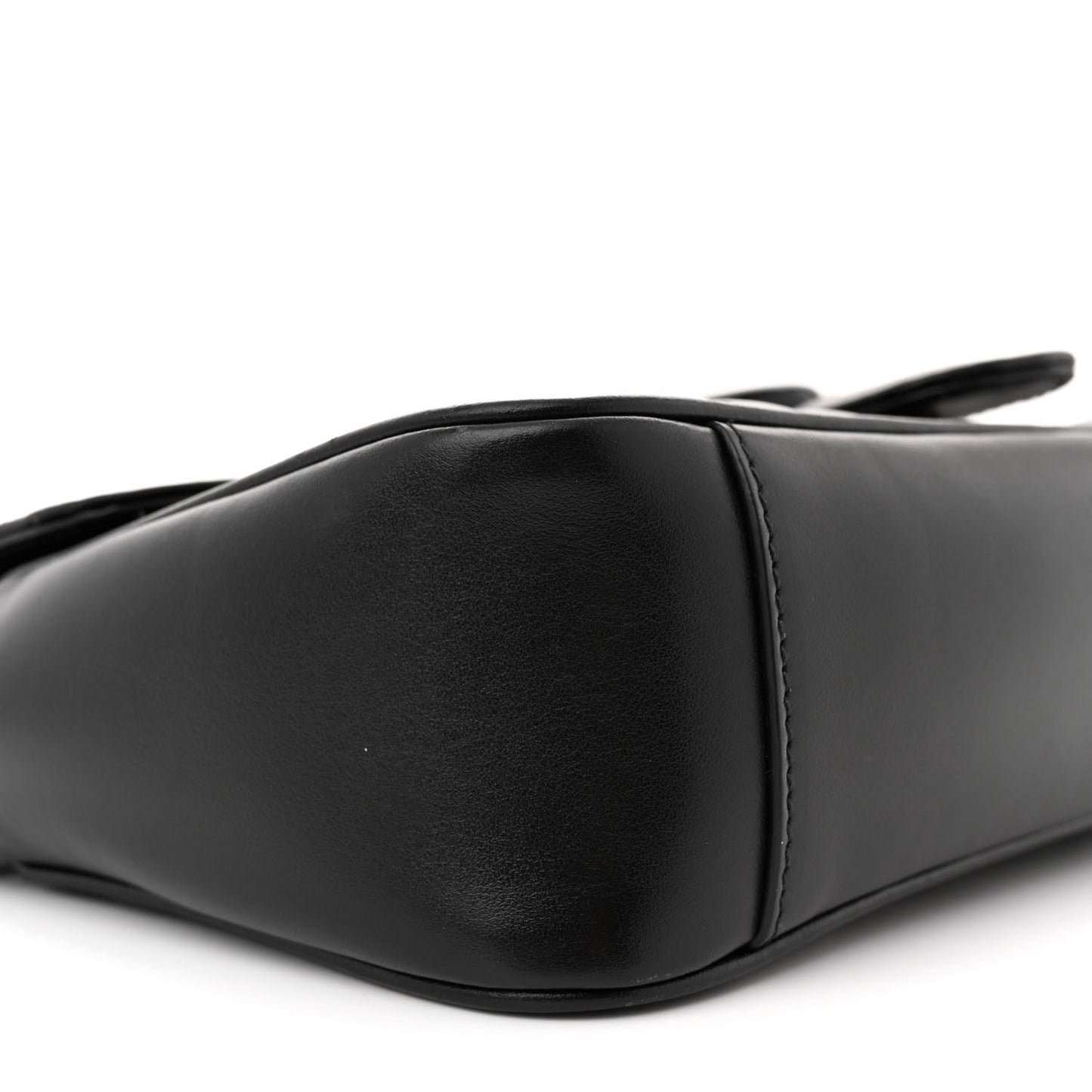 Calfskin Matelasse Monochrome Small GG Marmont Shoulder Bag Black