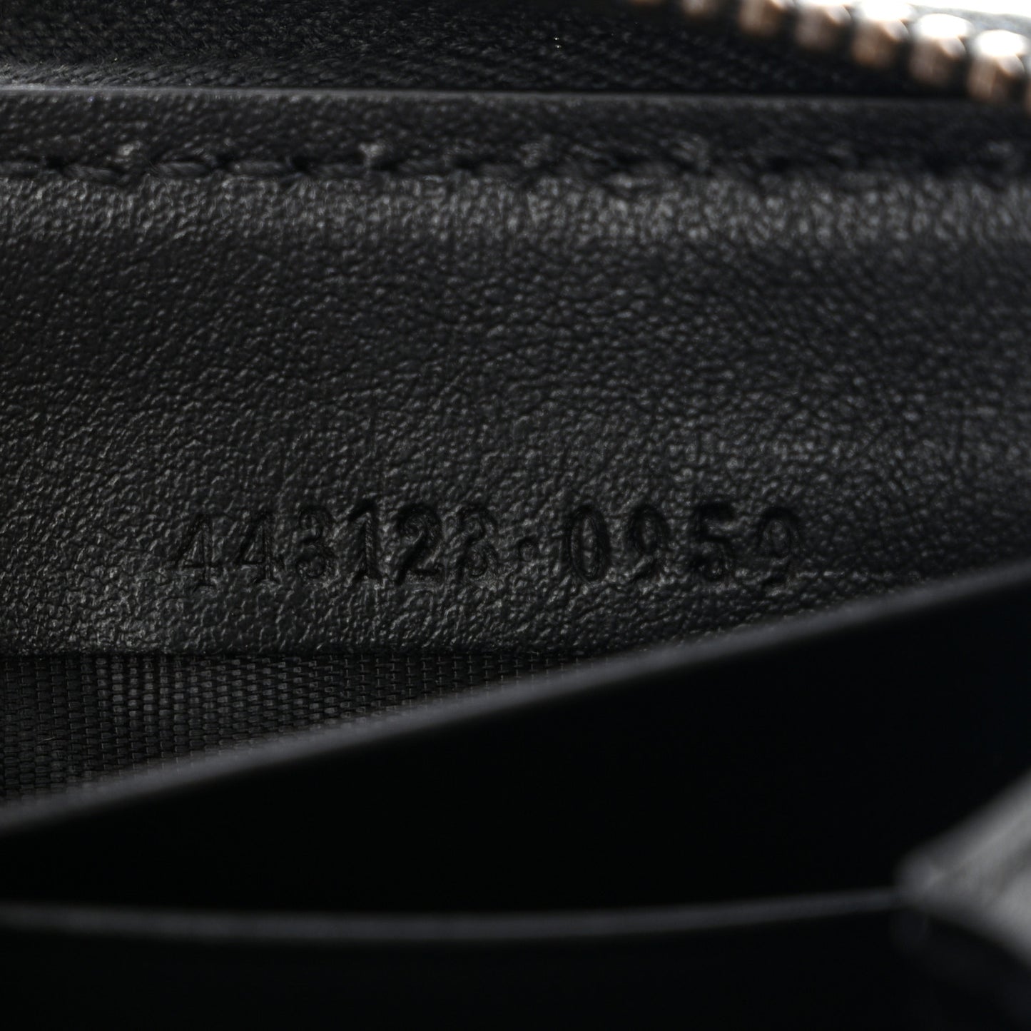 Calfskin Matelasse GG Marmont Zip Around Wallet Black