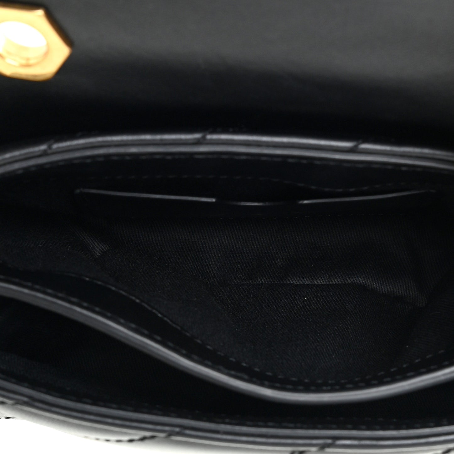 Calfskin Diagonal Quilted Jackhammer 17 Shoulder Bag Black