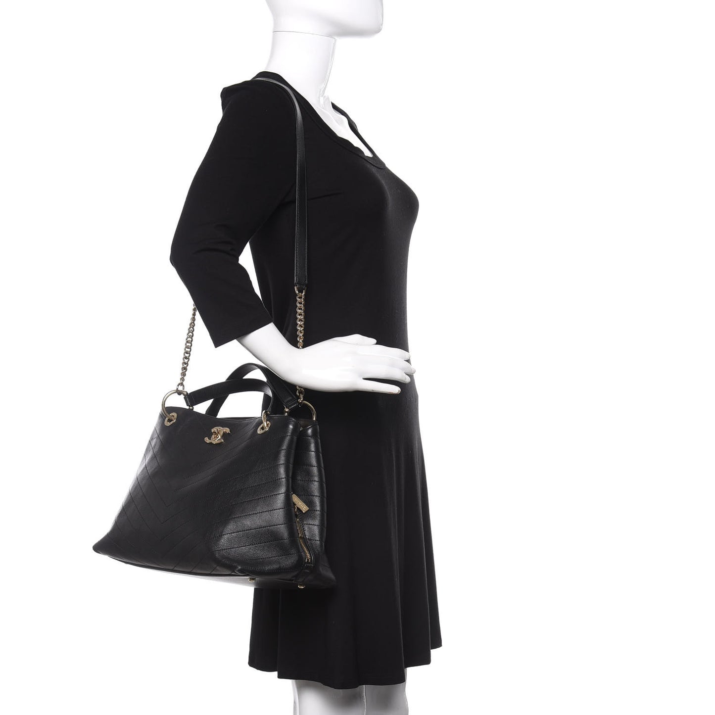 Calfskin Stitched Large Chevron Chic Shopping Bag Black